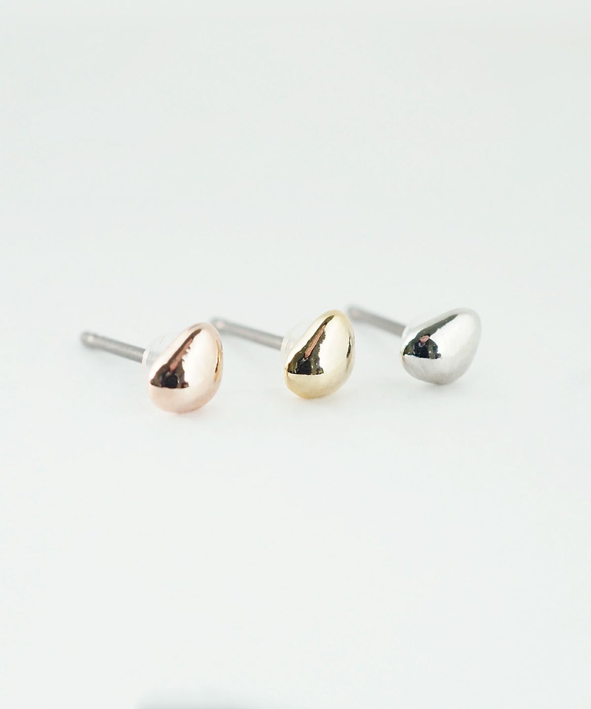 【web限定】ルミグロスグレインピュアチタンポストピアス【Lumirise】