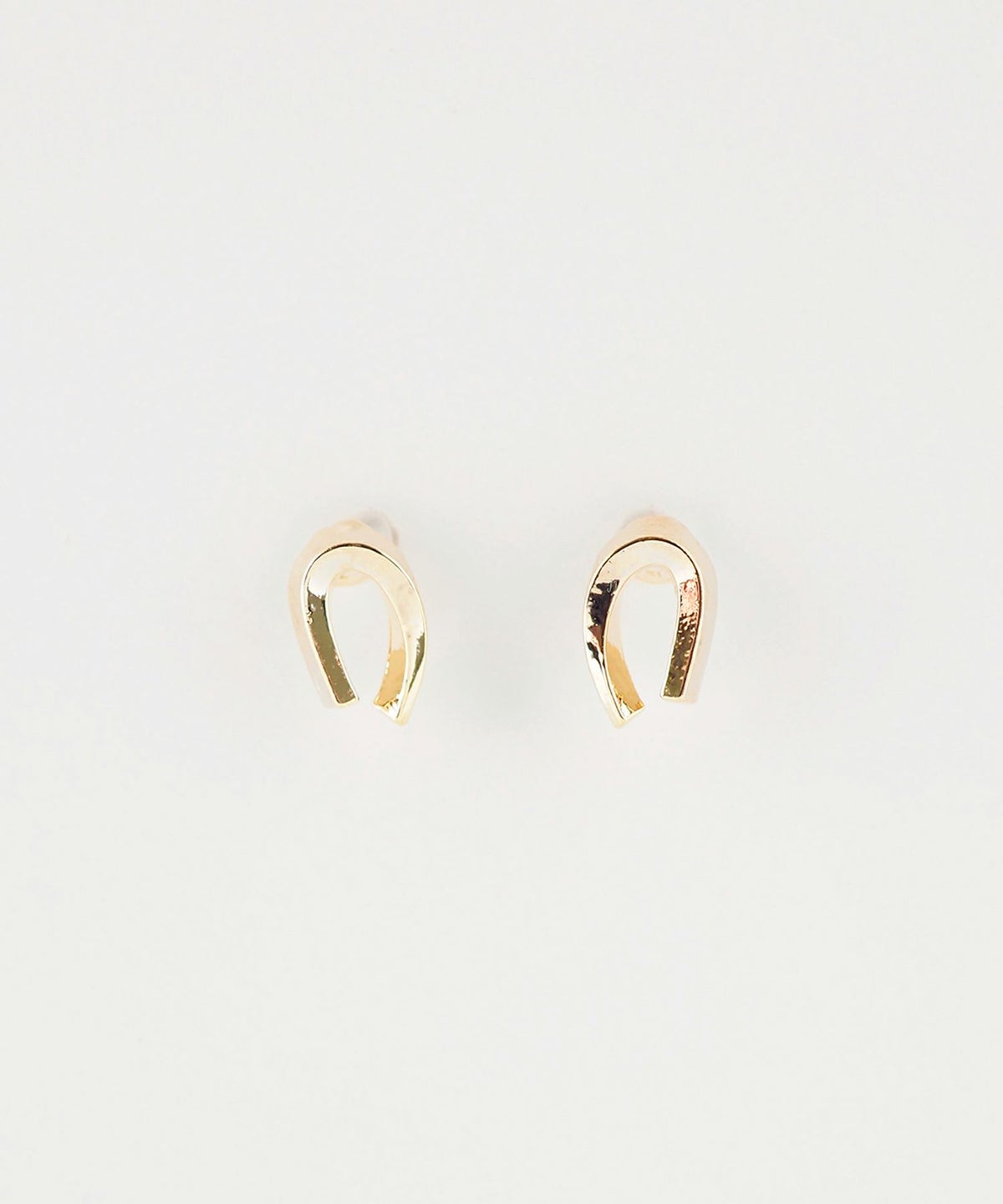 【web限定】ルミホースシューピュアチタンポストピアス【Lumirise】