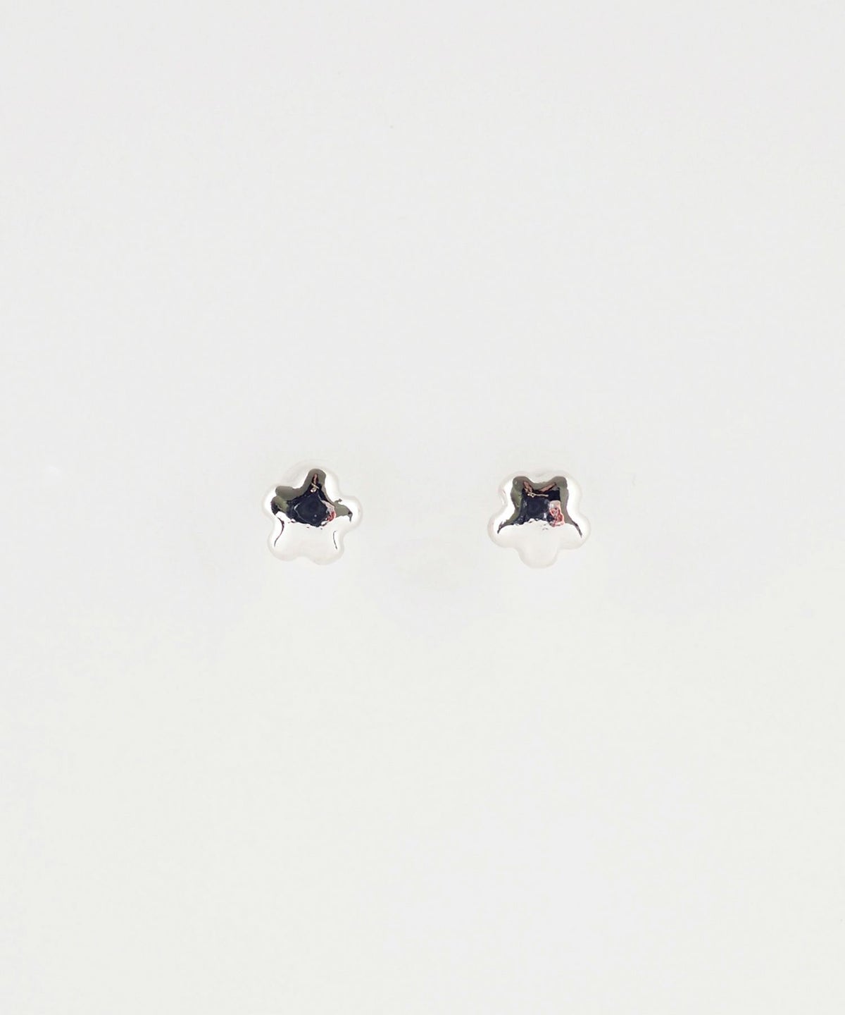 【web限定】ルミタイニースターピュアチタンポストピアス【Lumirise】