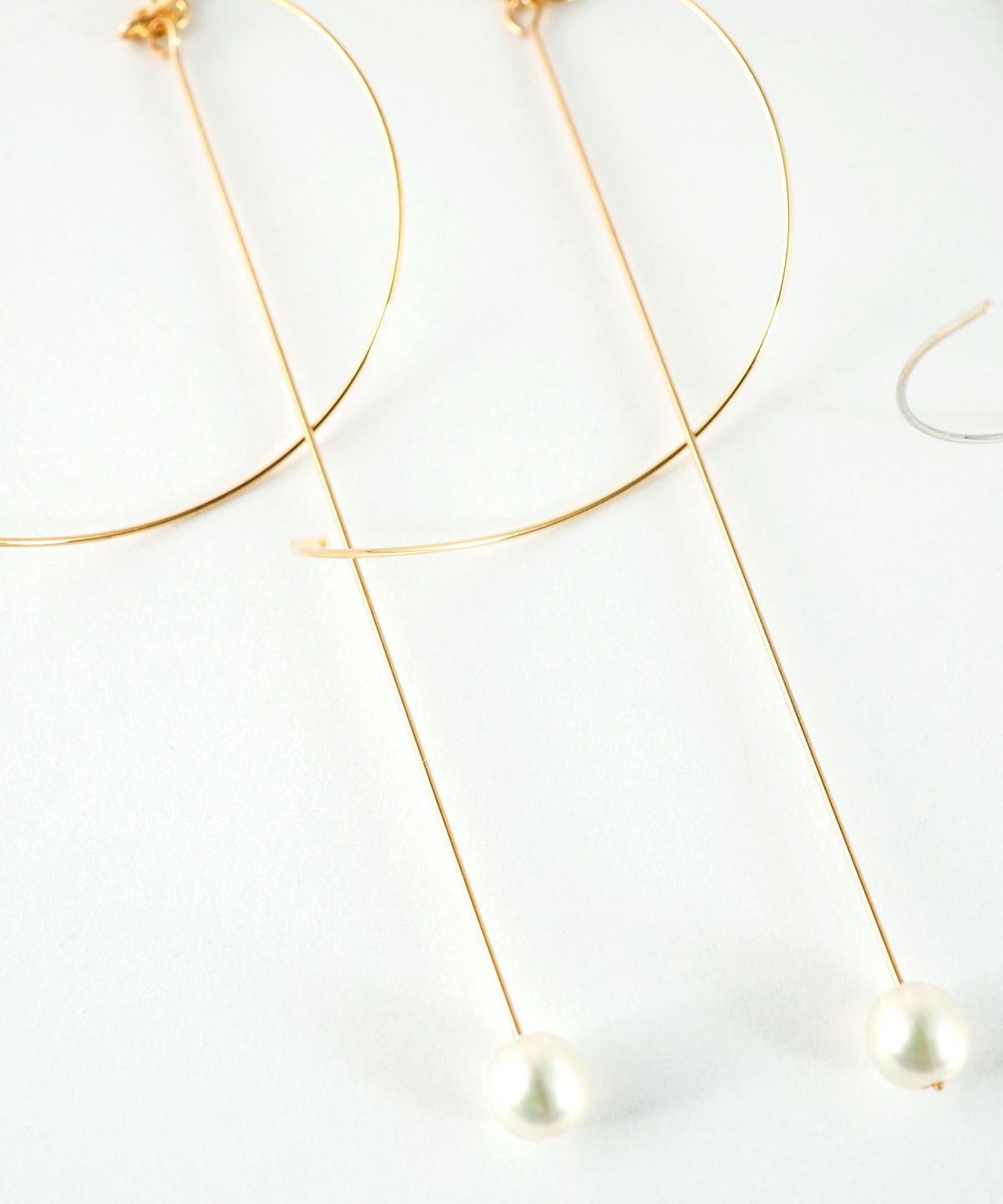 スパイラルパールピュアチタンポストピアス【ISS】