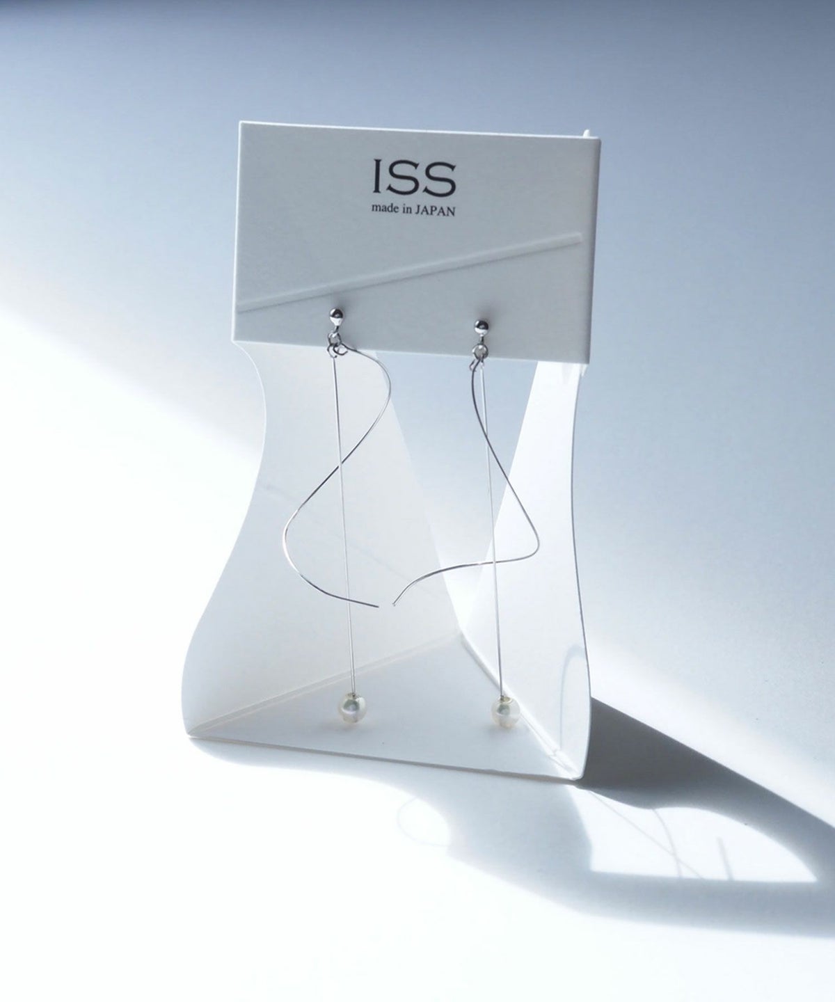 スパイラルパールピュアチタンポストピアス【ISS】