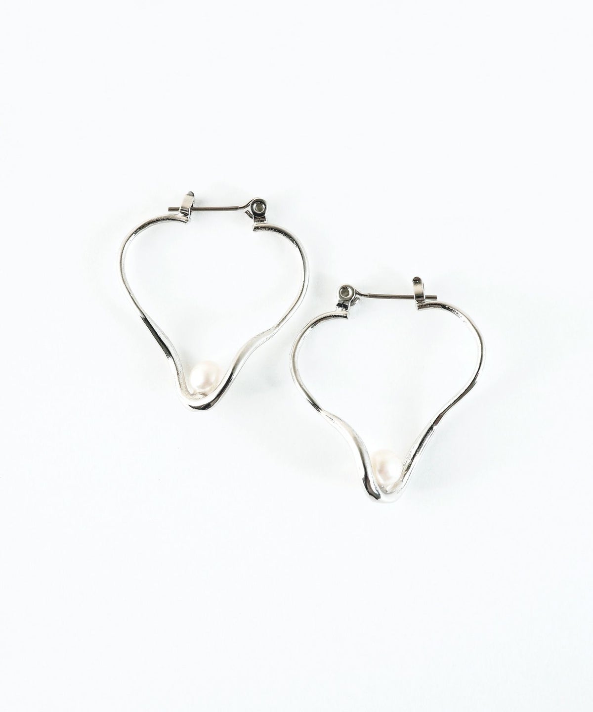 ハートパールピュアチタンポストピアス 【ISS】