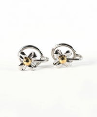 バイカラーフラワーラウンドメタルイヤリング3