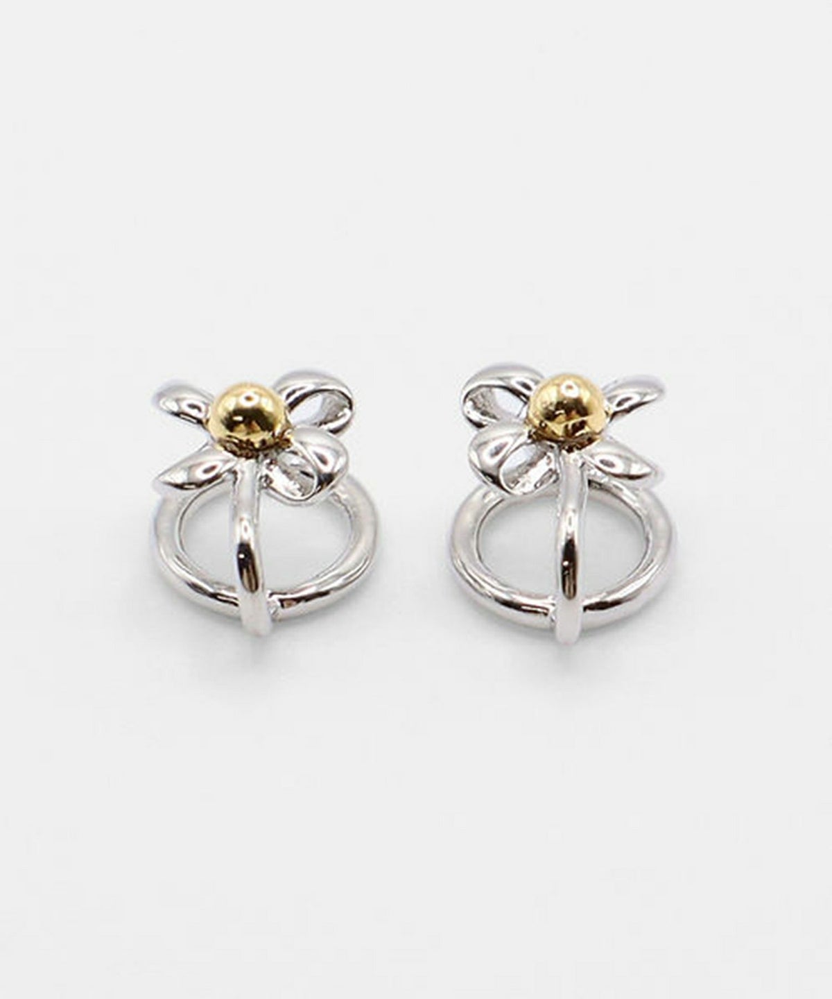 バイカラーフラワーラウンドメタルイヤリング3