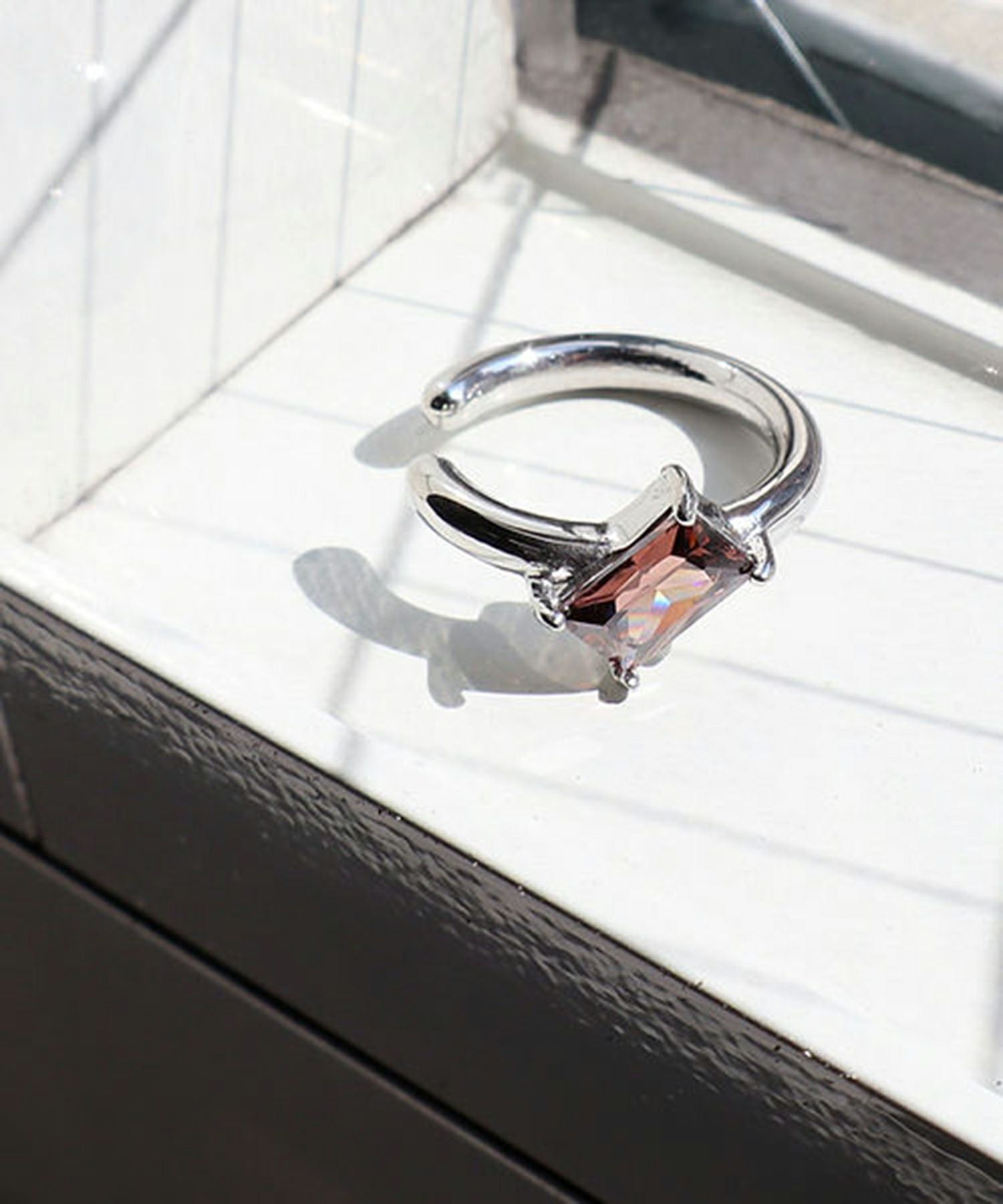 スクエアキュービックサージカルステンレスイヤーカフ