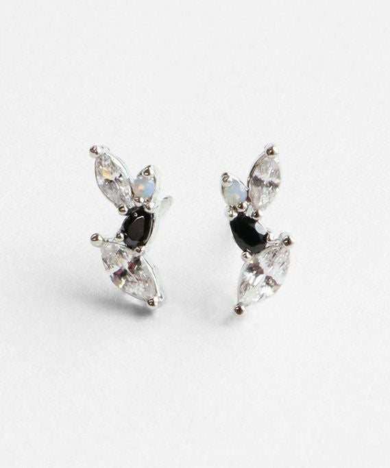 ブラックキュービックラインチタンポストピアス