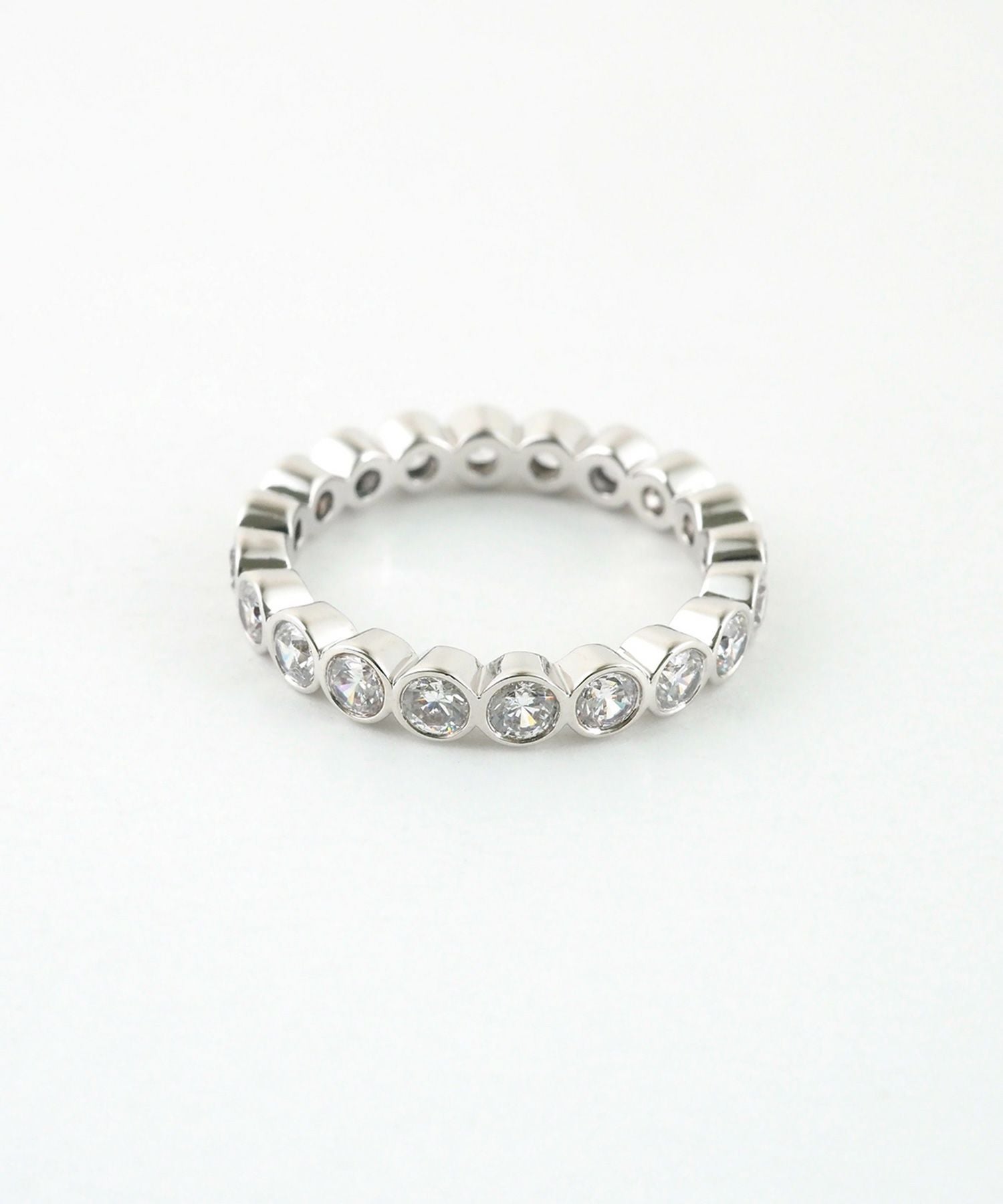 サークルストーンエタニティリング