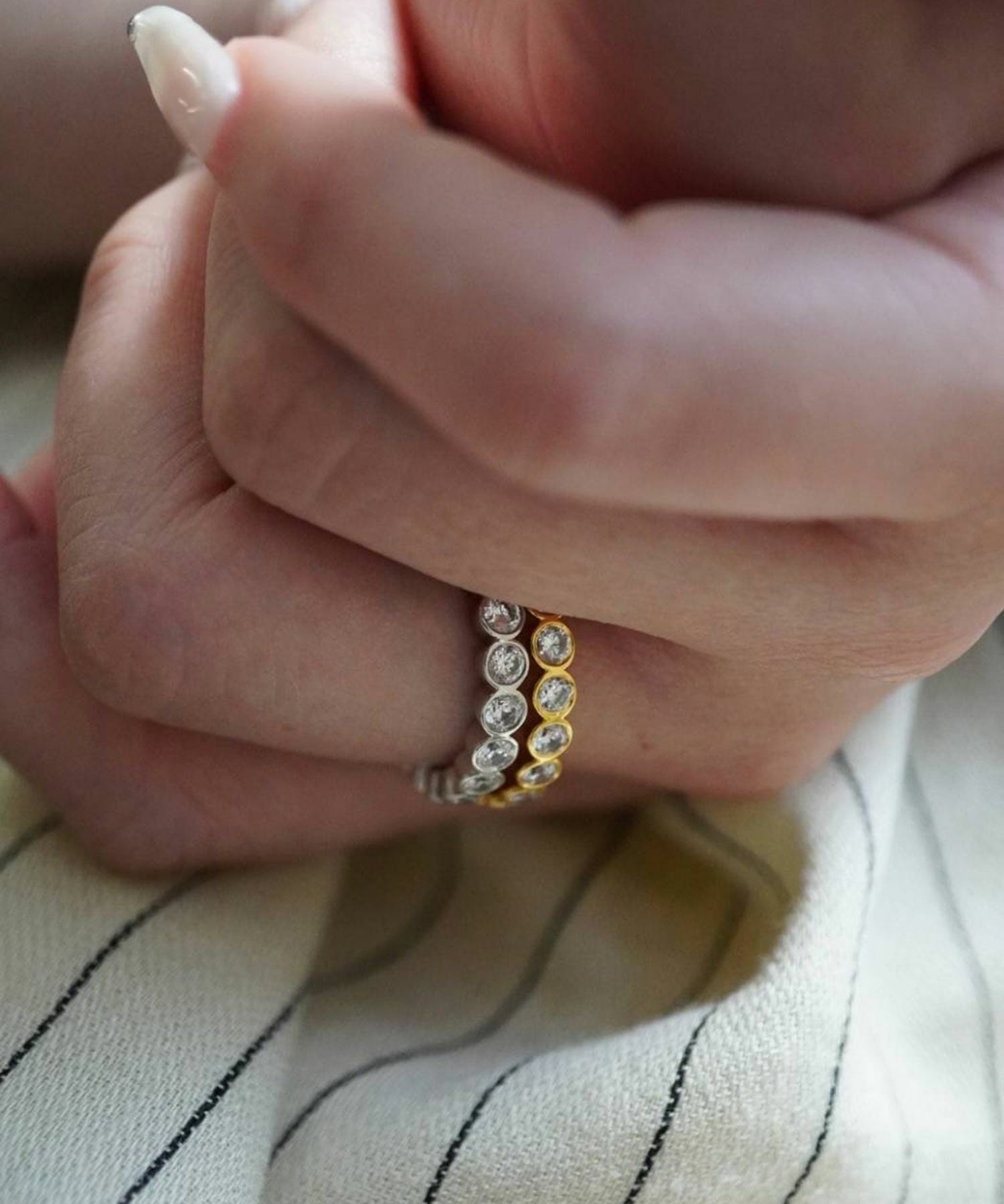 サークルストーンエタニティリング