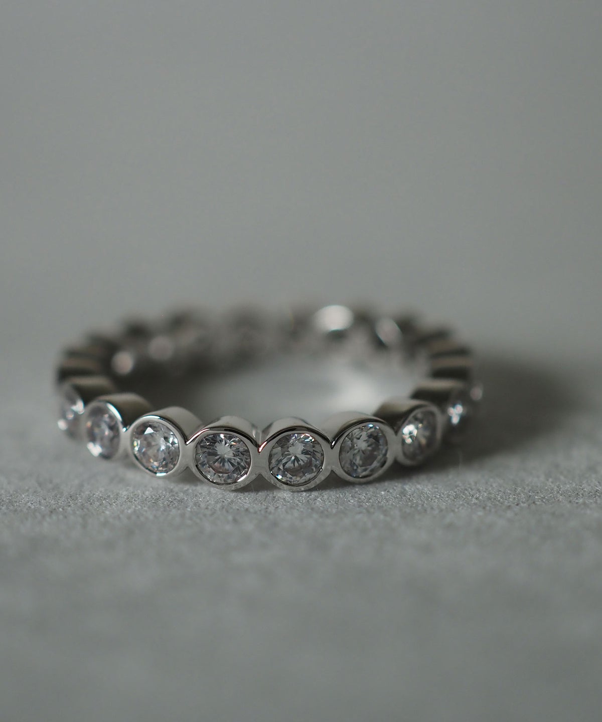 サークルストーンエタニティリング