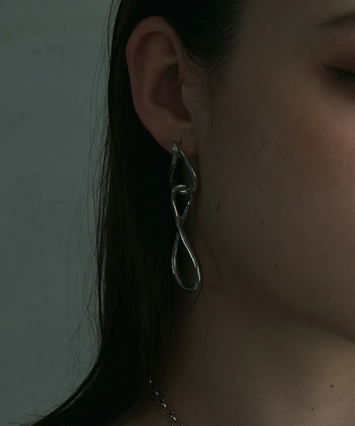 ドロップメタルボリュームピアス【MUK lucenzio】