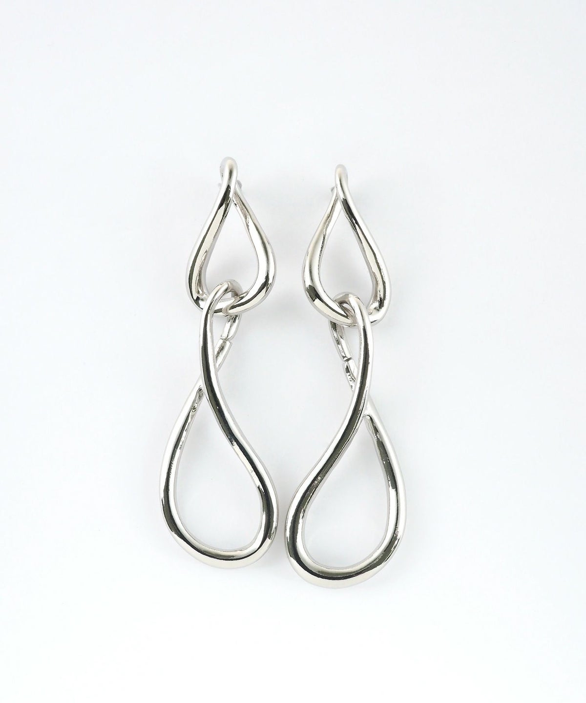 ドロップメタルボリュームピアス【MUK lucenzio】