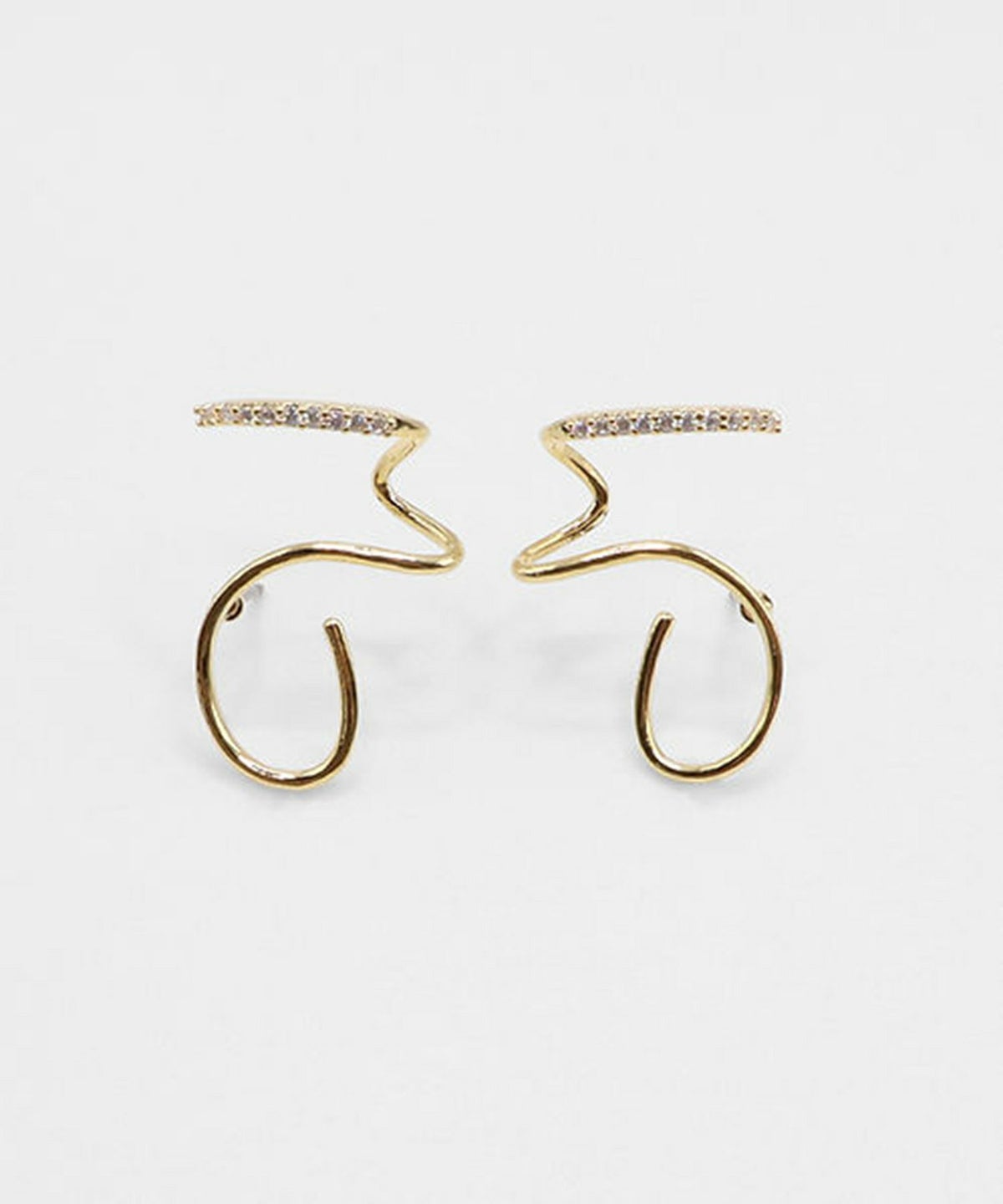 リニアキュービックチタンポストピアス