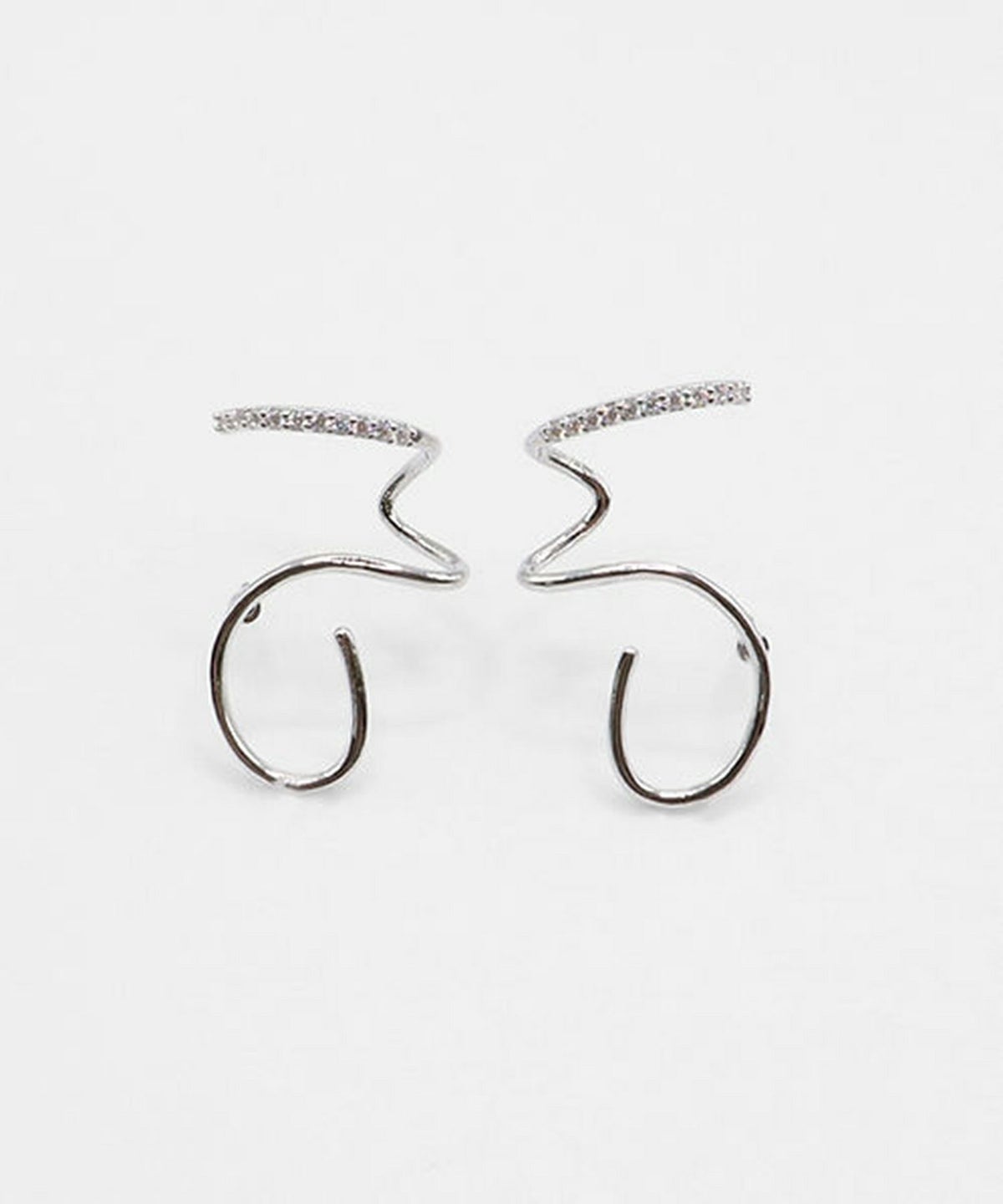 リニアキュービックチタンポストピアス