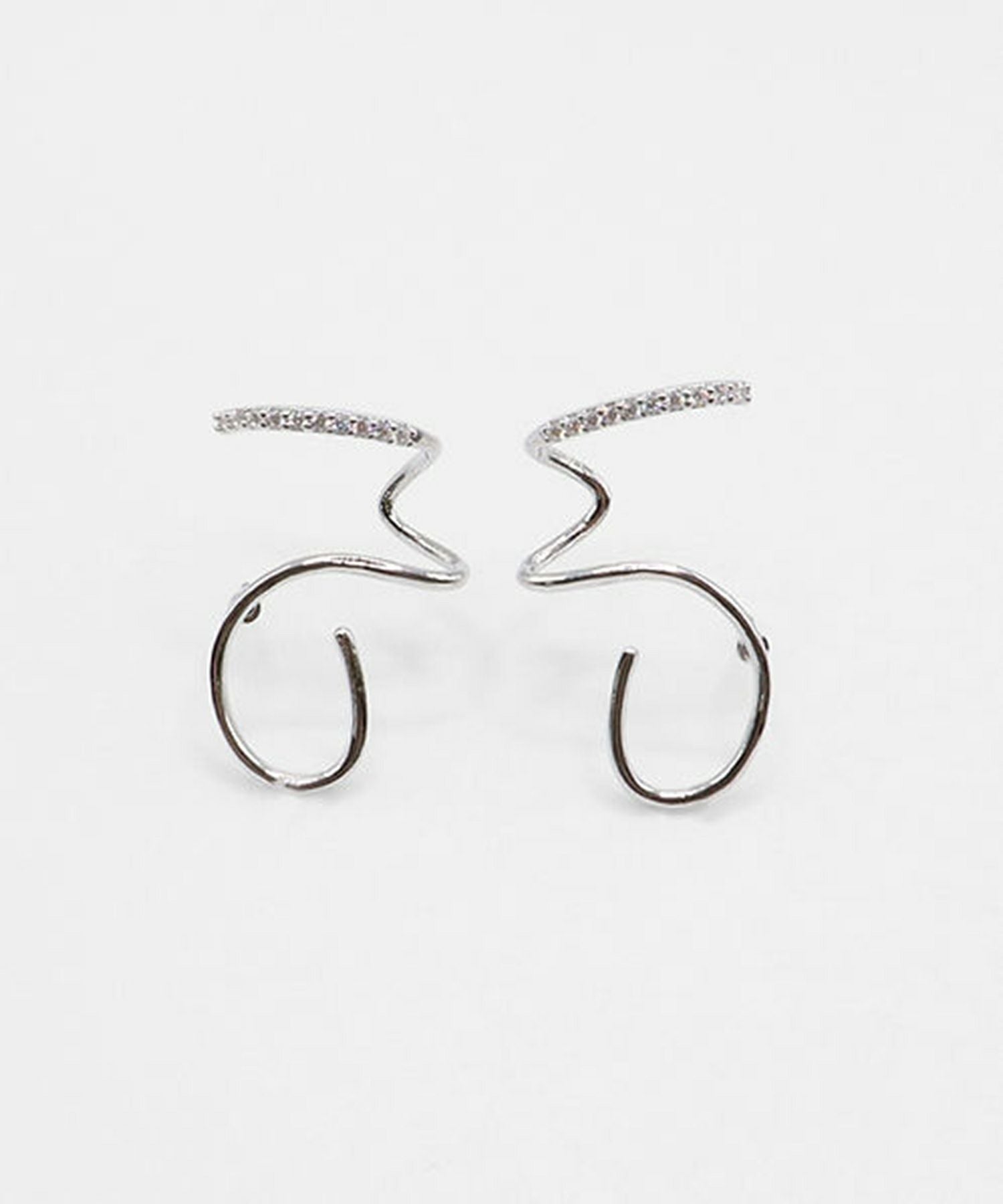 リニアキュービックチタンポストピアス