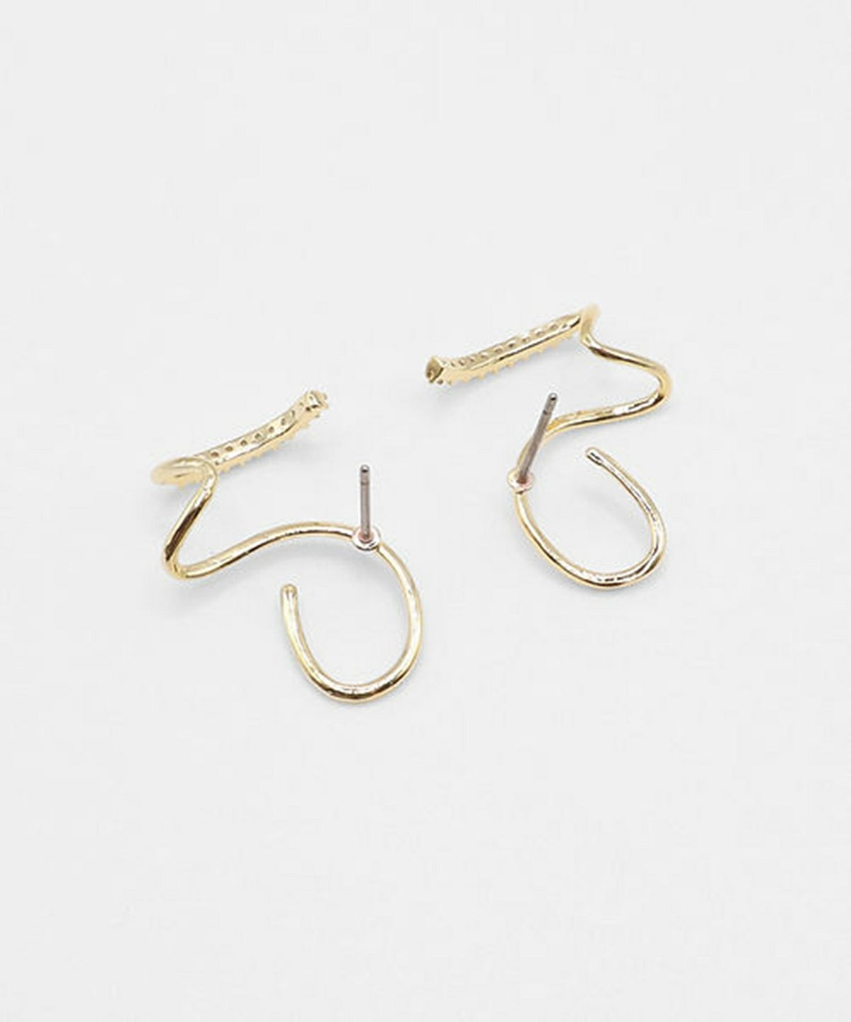 リニアキュービックチタンポストピアス