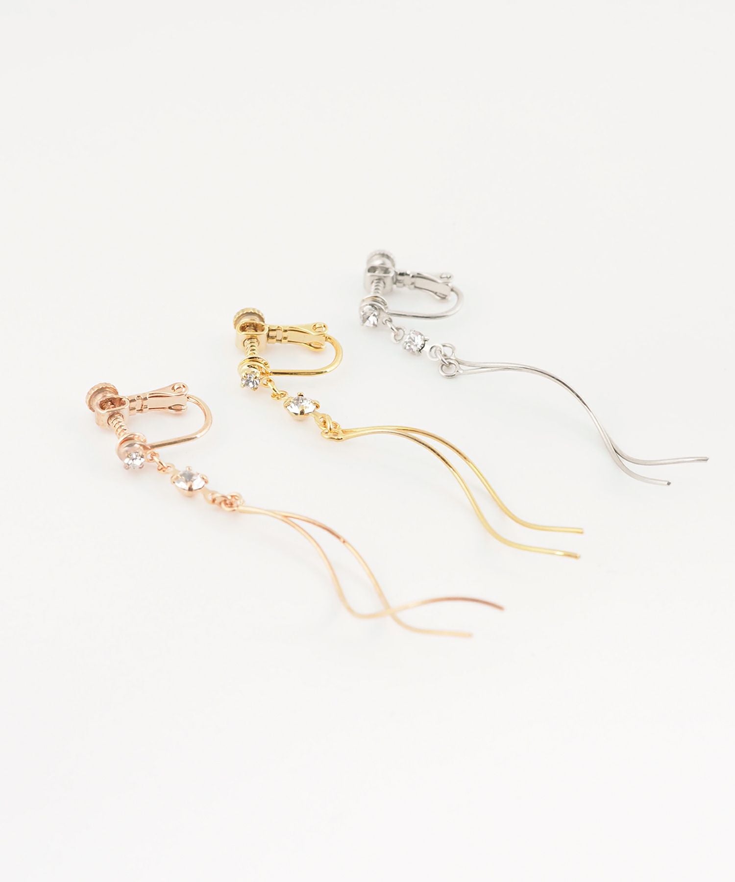 イヤリング　1種類　新品 ダブルツイストラインイヤリング | 【公式】MUK ONLINE SHOP｜人気