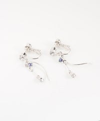 ウェーブラインビジューイヤリング