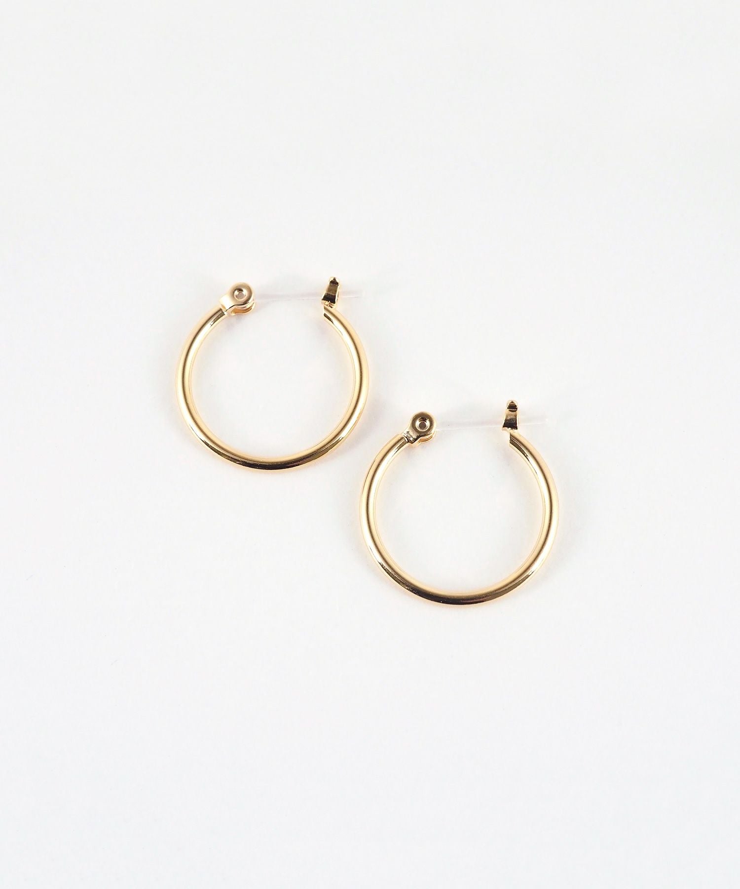 18mmフープ樹脂ポストピアス