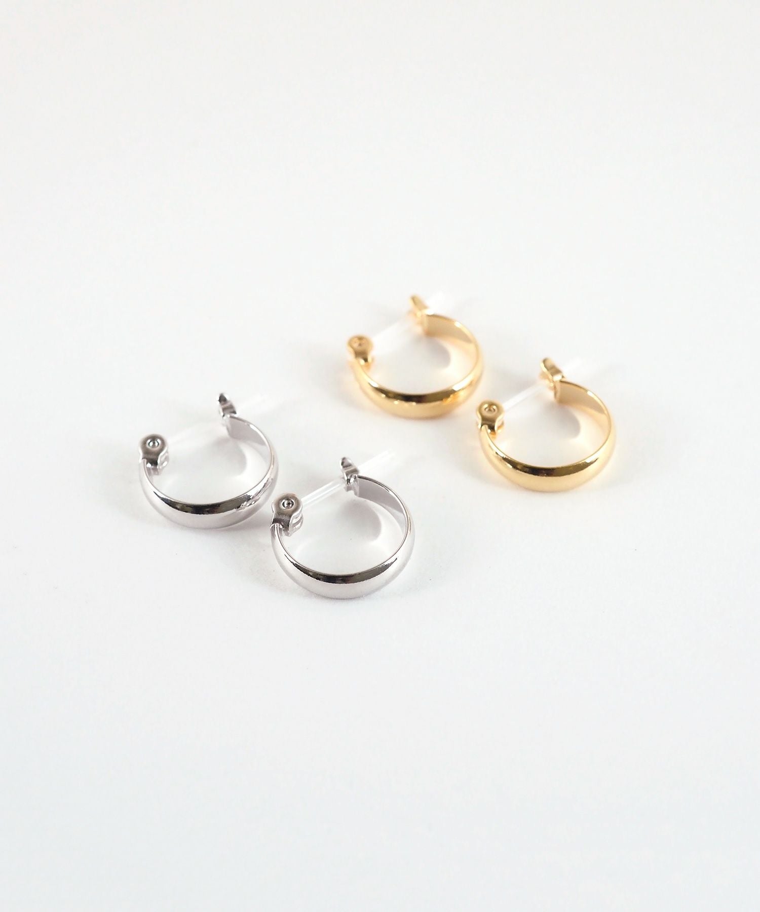 12mm甲丸フープ樹脂ポストピアス | 【公式】MUK ONLINE SHOP｜人気