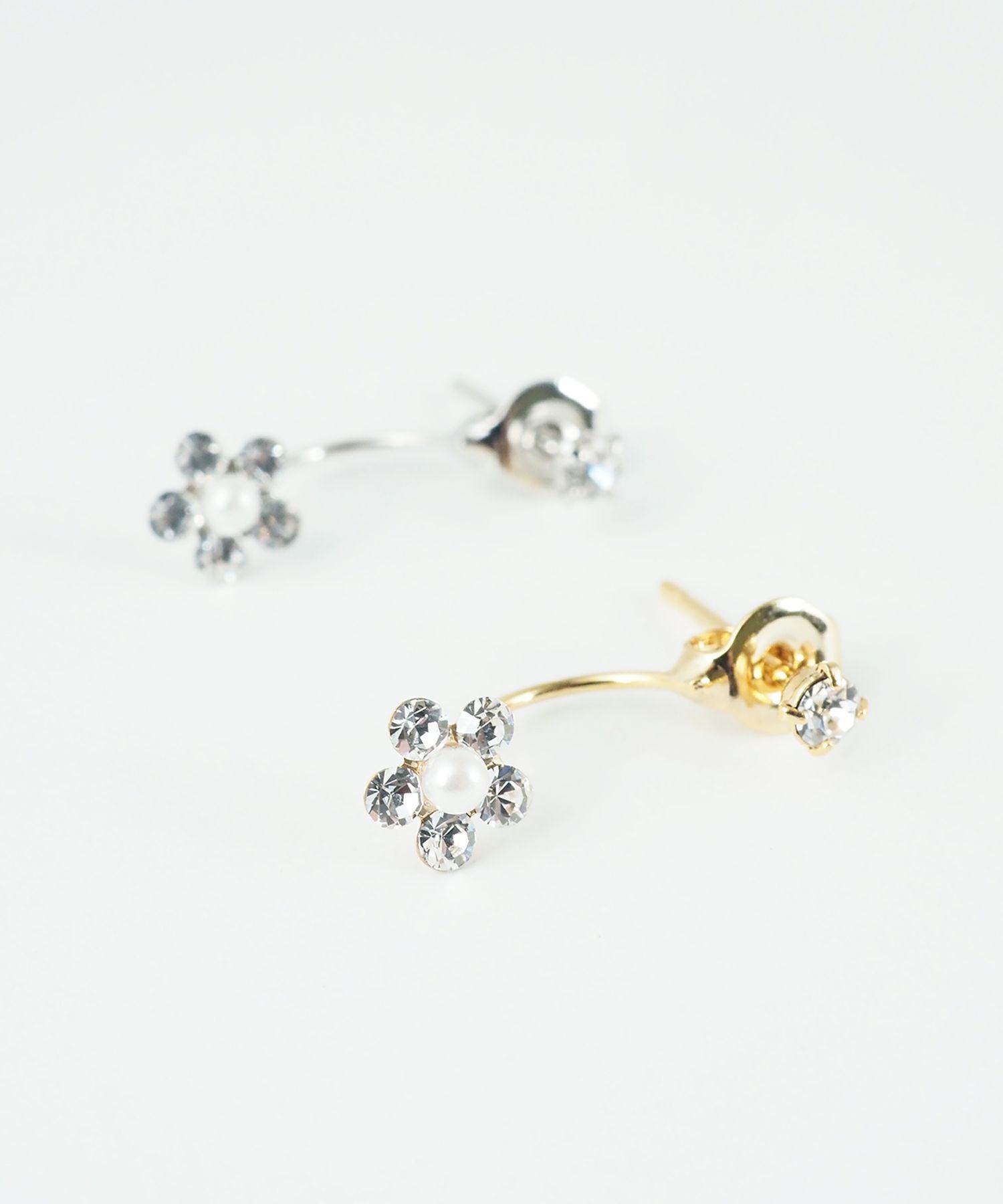 フラワーラインストーンバックキャッチピアス