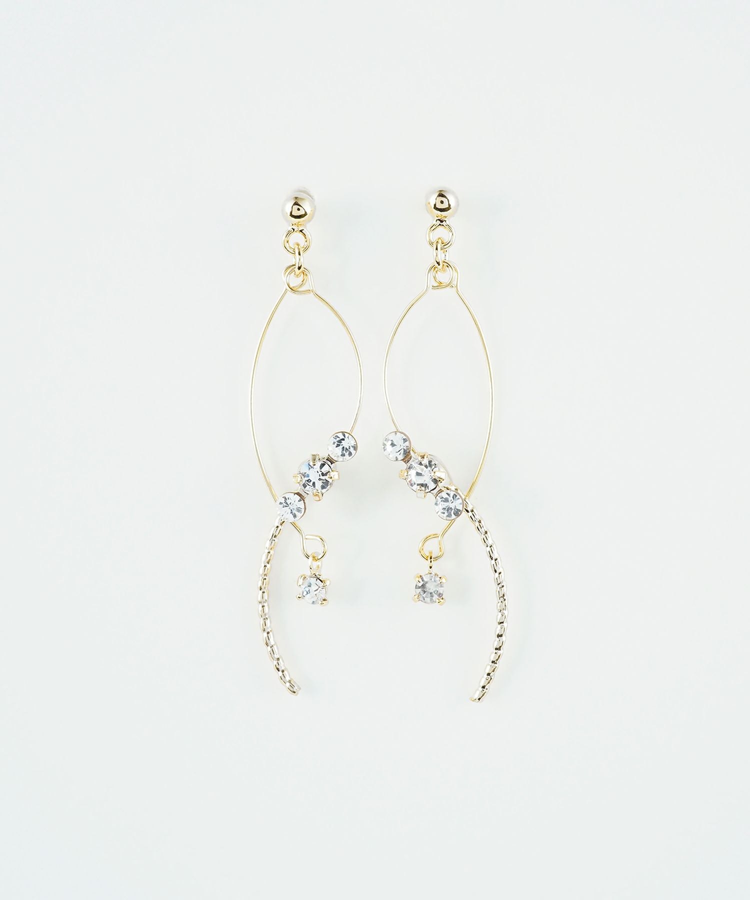 ウェーブラインビジューピアス