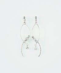 ウェーブラインビジューピアス