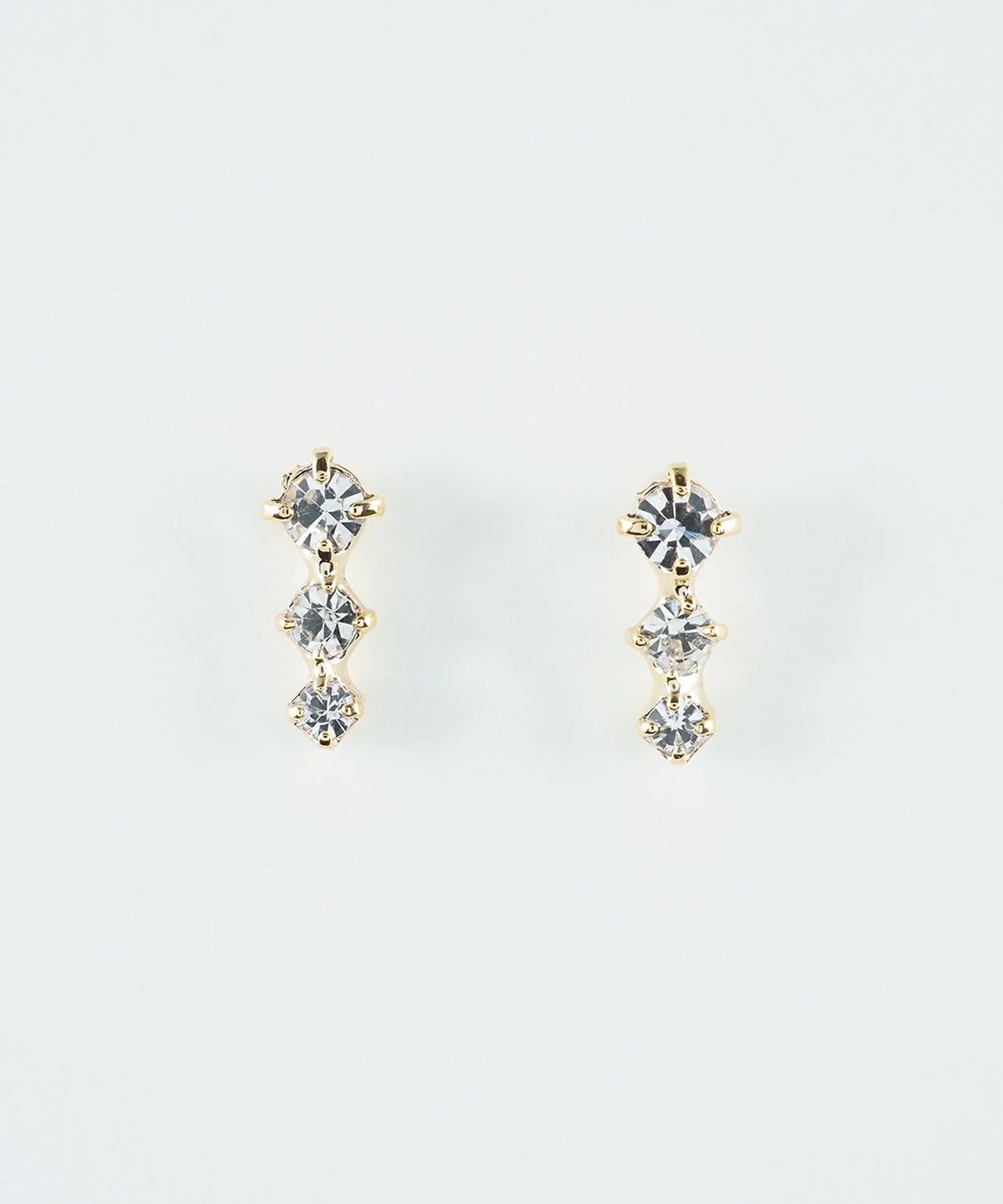 トリプルラインストーンピアス