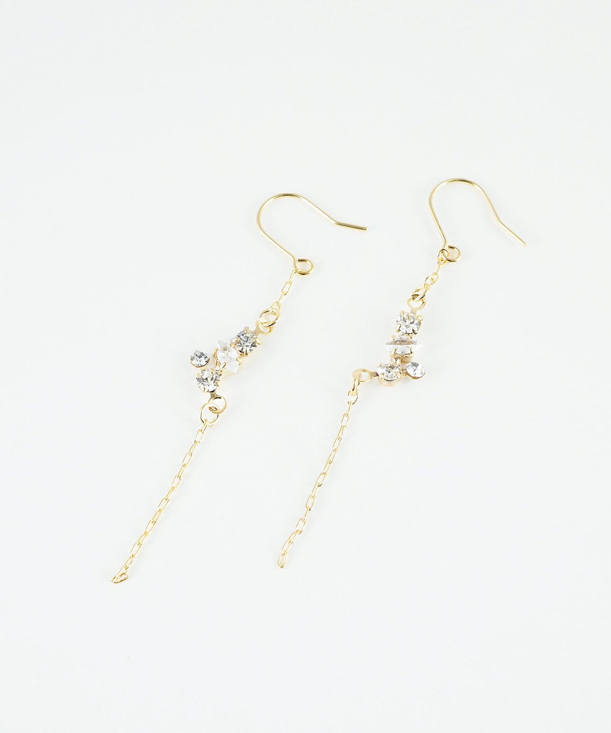 ビジューチェーンフックピアス