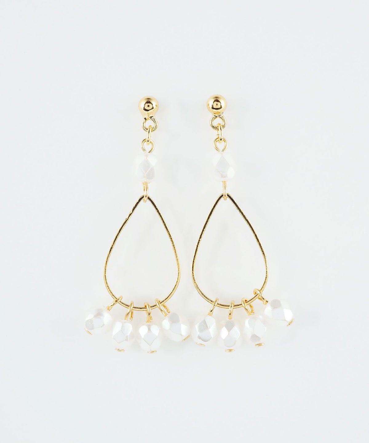 ドロップビーズチタンポストピアス