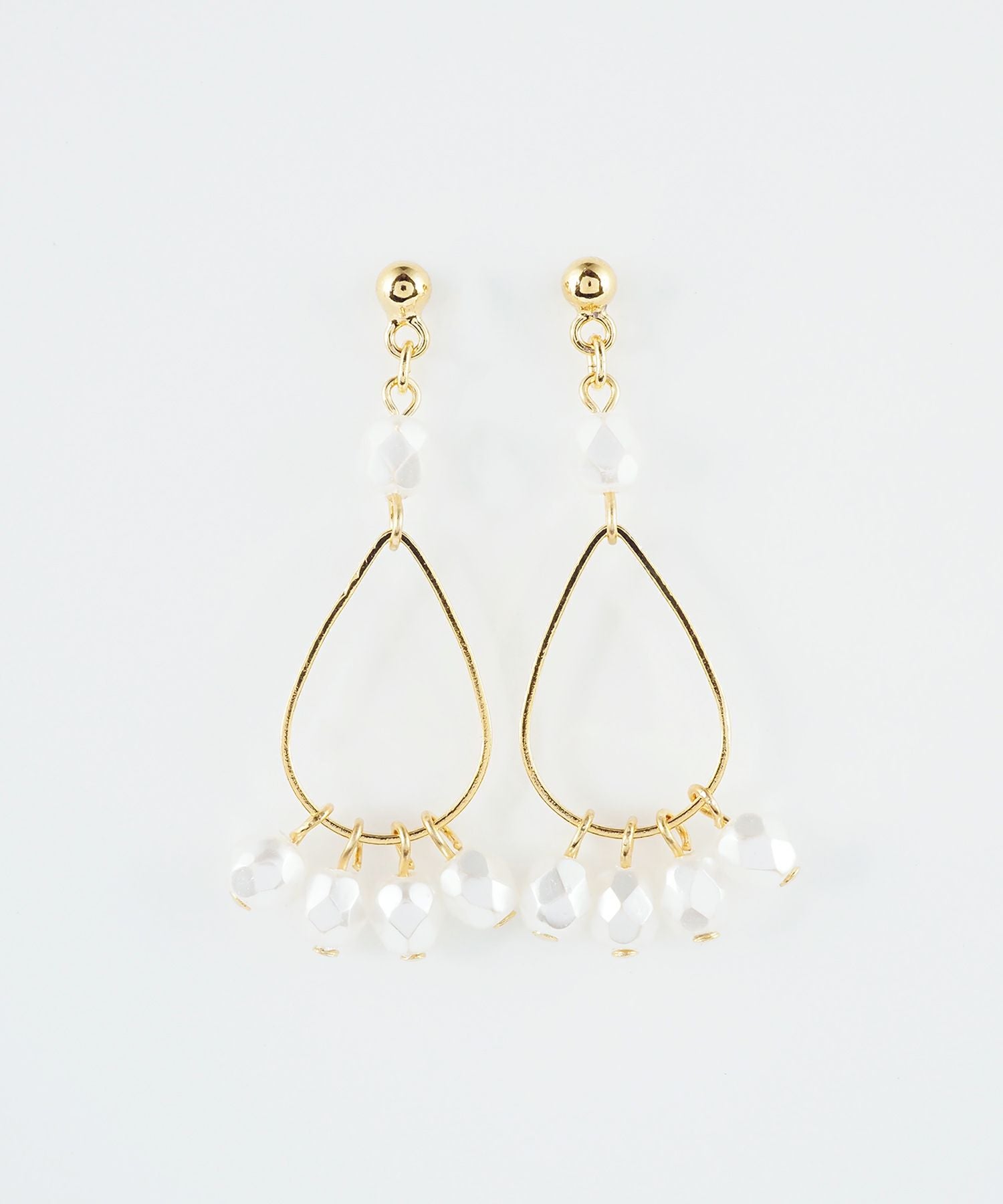 ドロップビーズチタンポストピアス