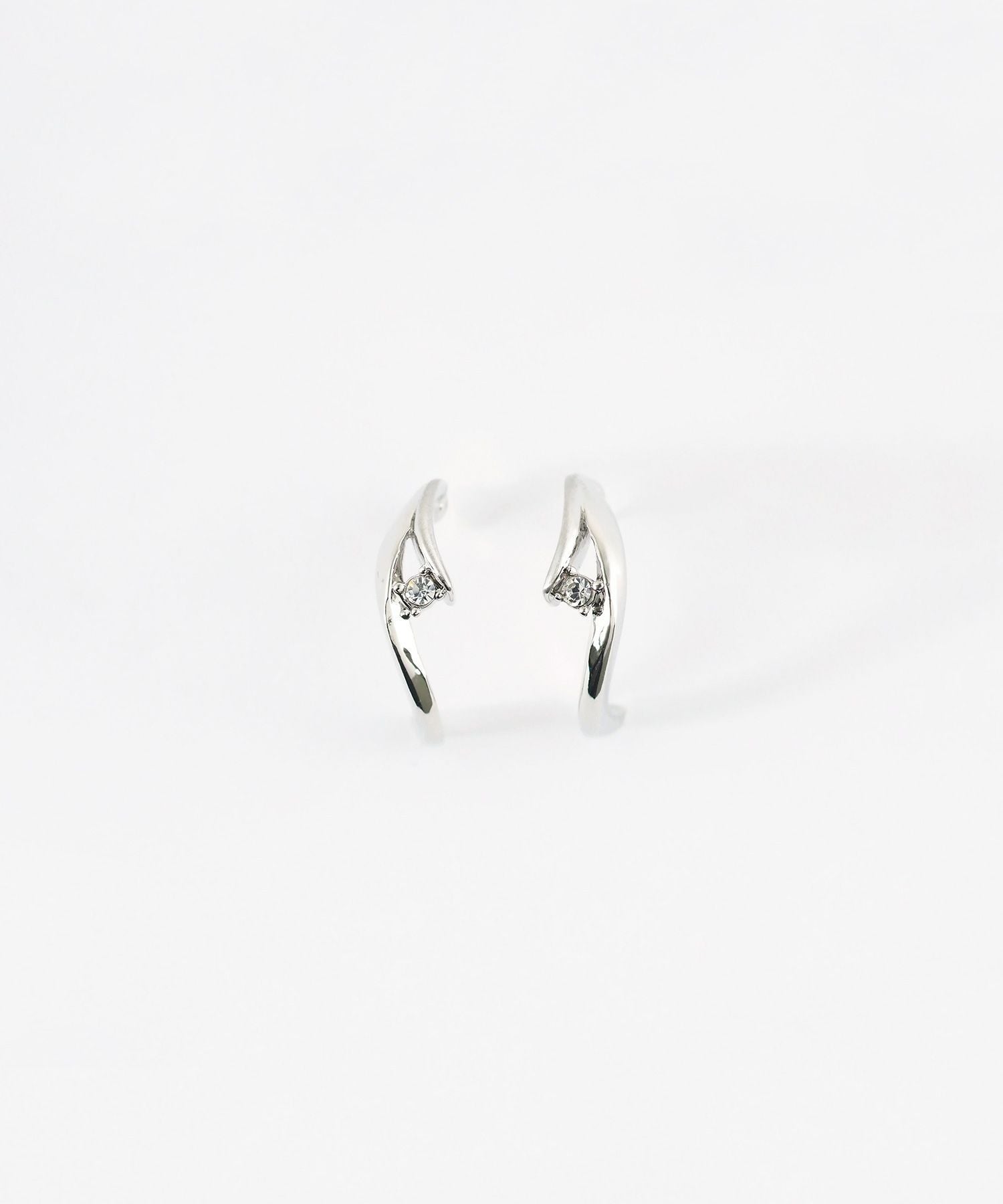 フォールラインフープセラミックポストピアス