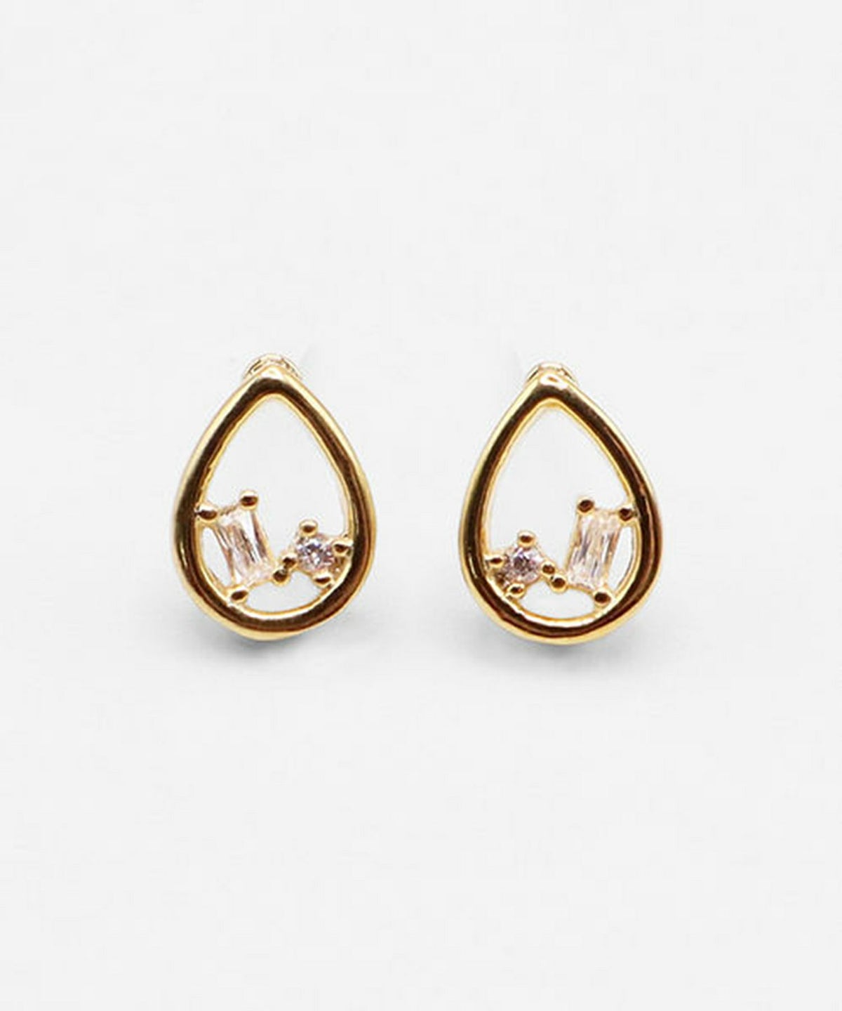 ドロップフレームセラミックポストピアス