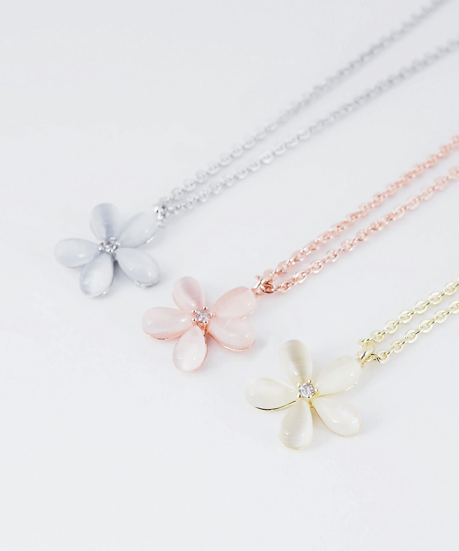 フラワーキャッツアイネックレス