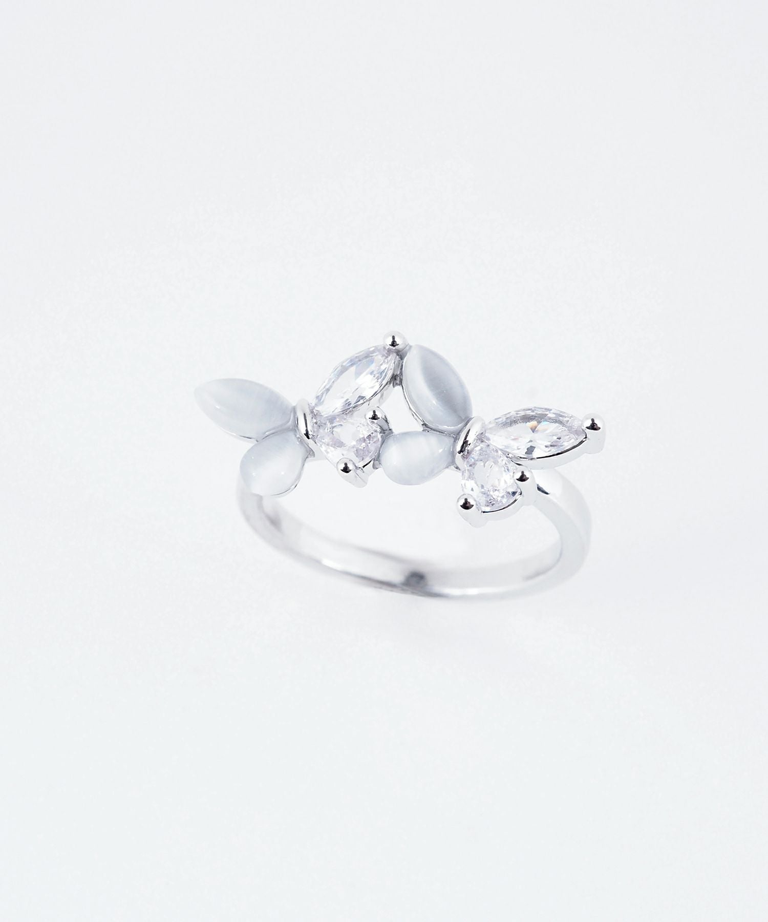 ダブルバタフライリング