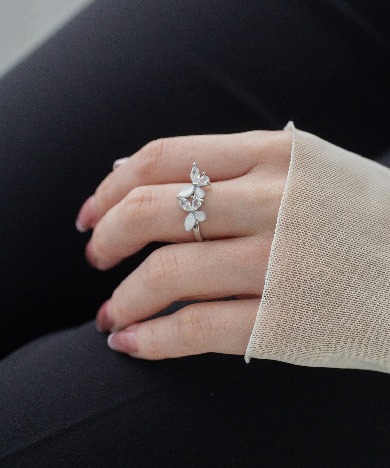 ダブルバタフライリング