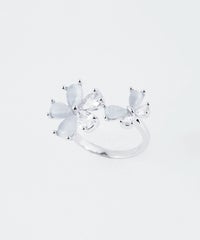 フラワーバタフライフリーリング