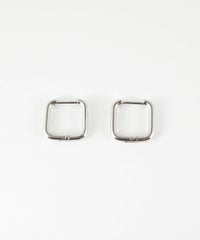 スクエアスリムワンタッチステンレスピアス【MUK lucenzio】