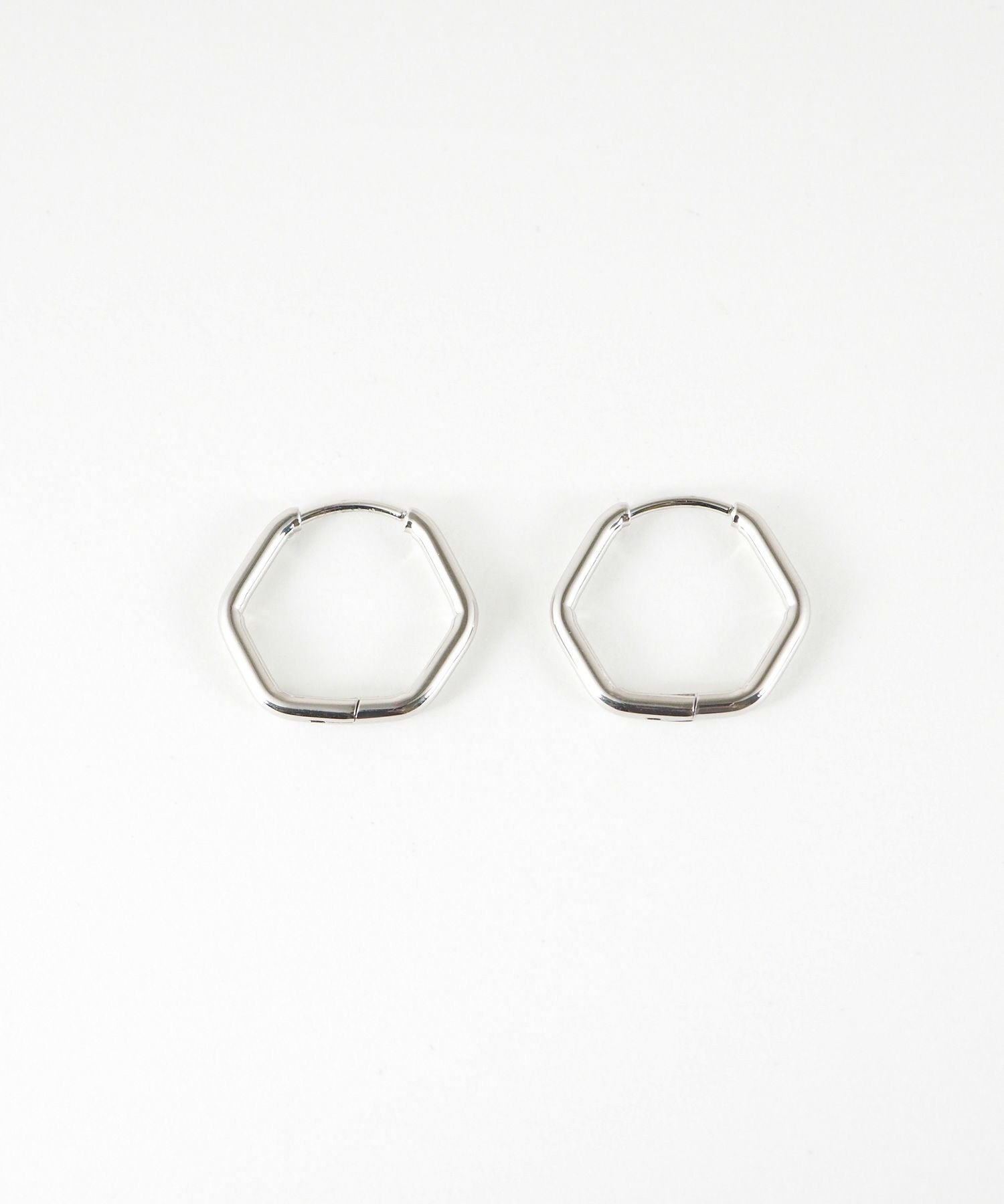 ヘキサゴンワンタッチステンレスピアス【MUK lucenzio】