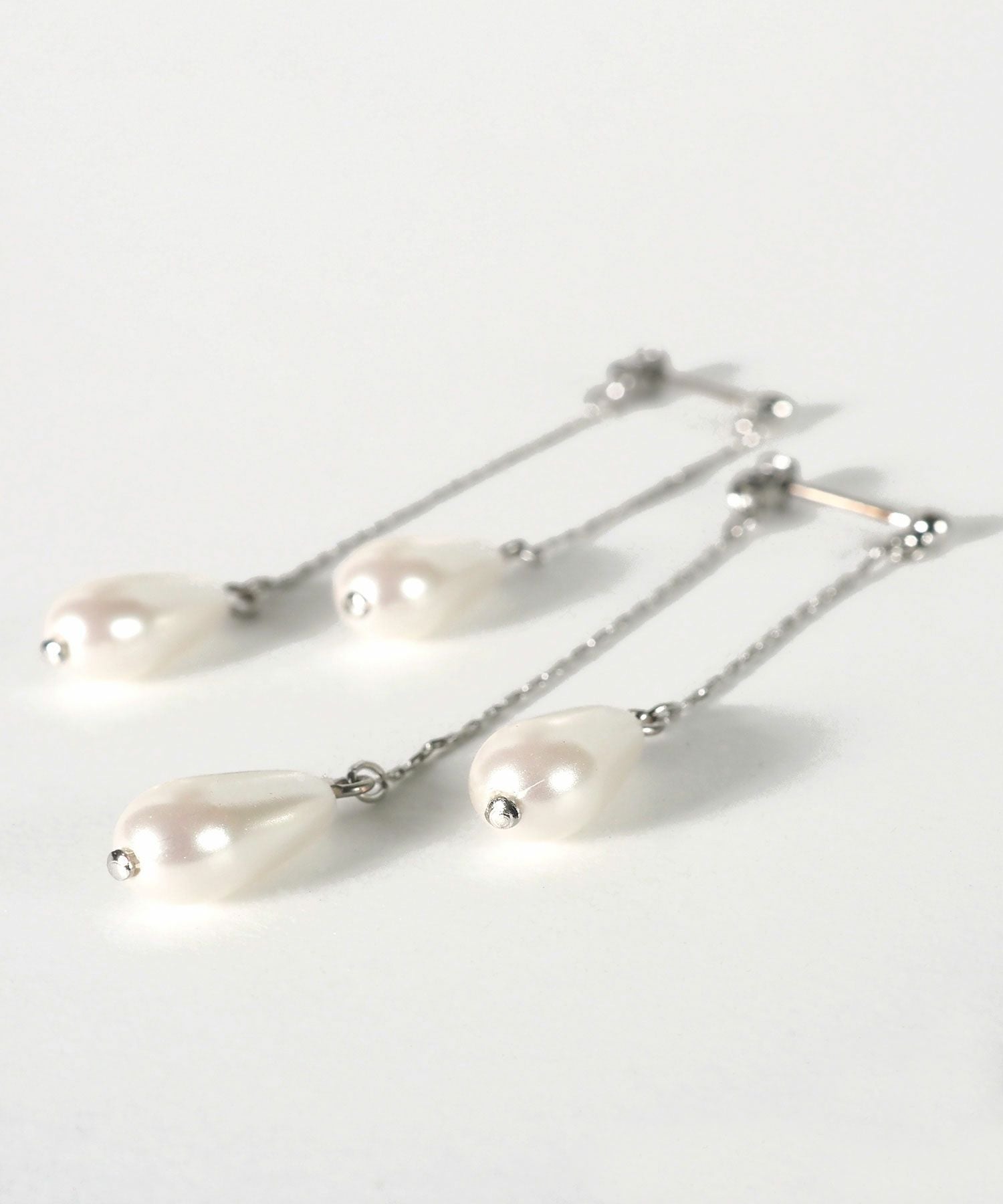 ドロップパールピュアチタンポストピアス【ISS】