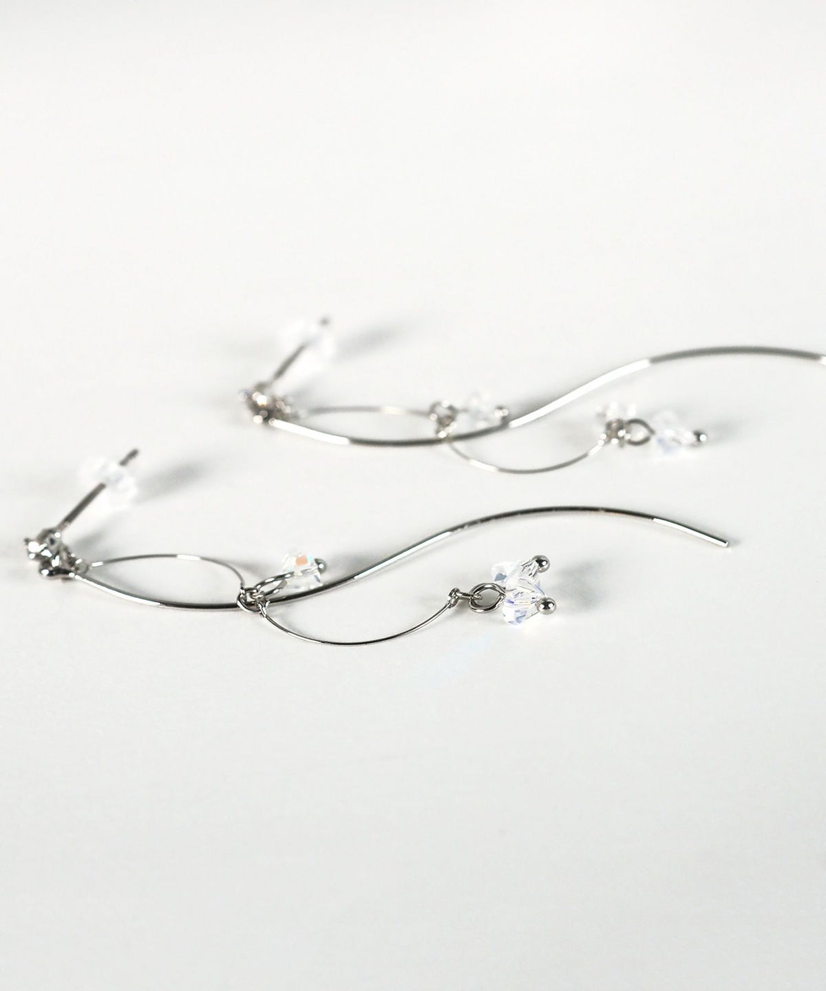 ロングクリアピュアチタンポストピアス【ISS】