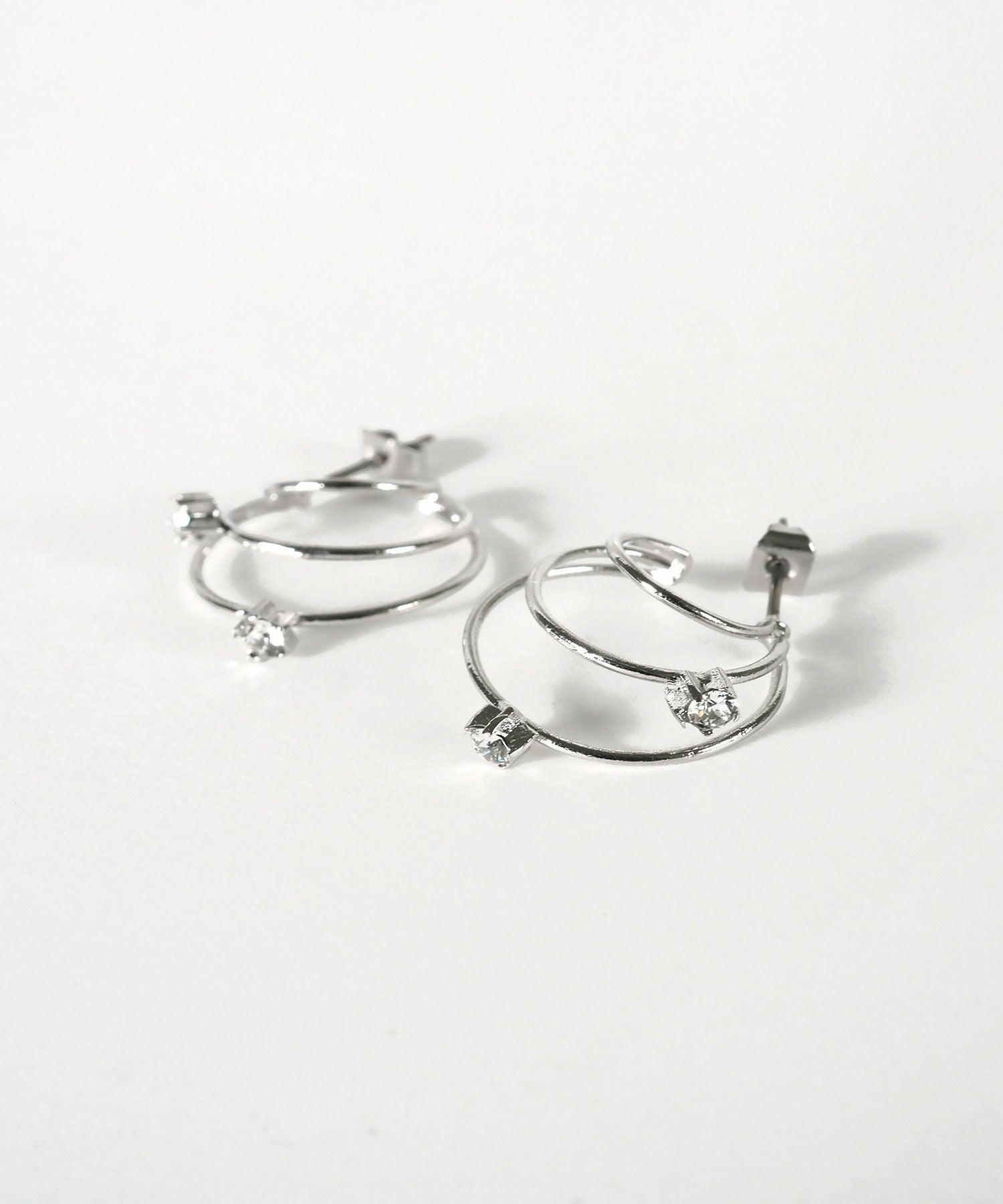 ガラスフープピュアチタンポストピアス【ISS】