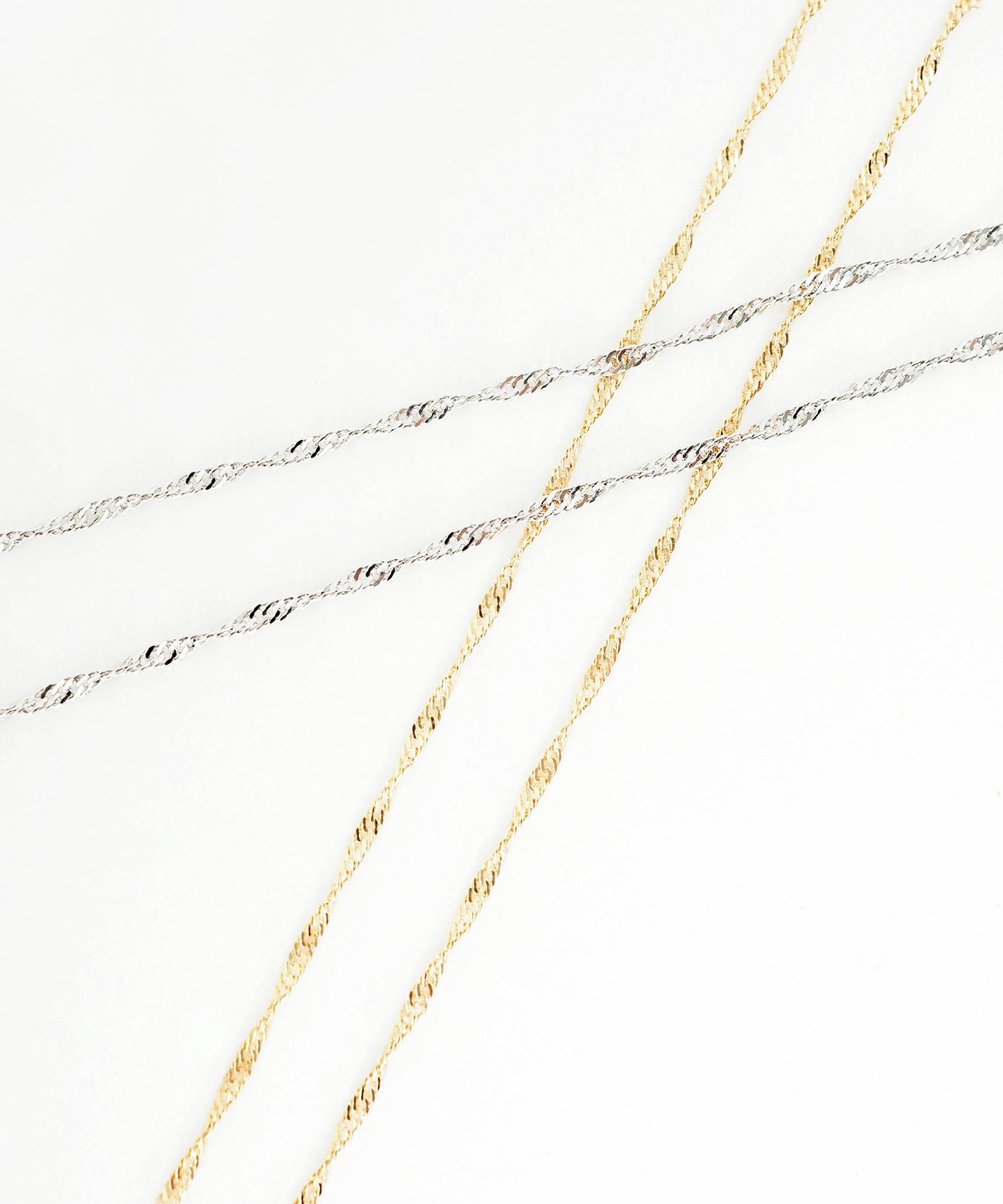 ツイストチェーンロングネックレス