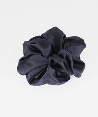 シンプルサテンシュシュ