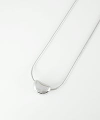 ビーンズステンレスネックレス