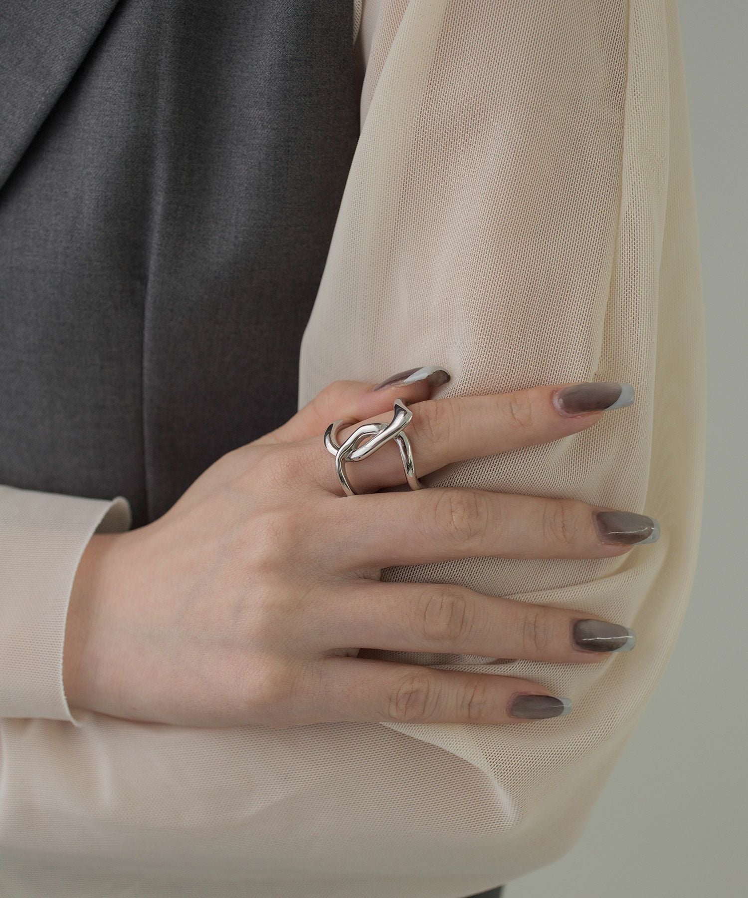 ニュアンスクロスボリュームリング【over size ring collection