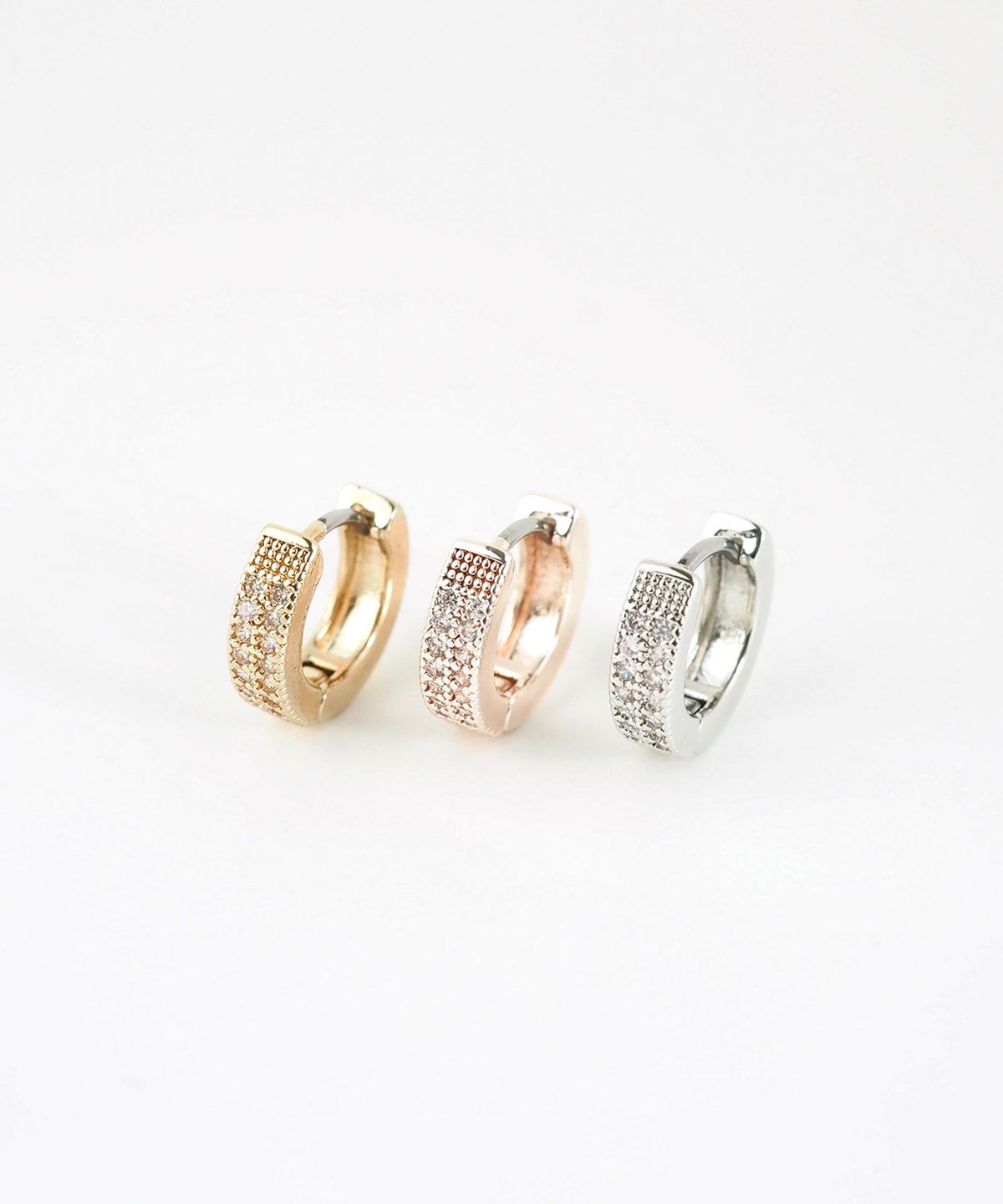 マイクロパヴェフープステンレスポストピアス