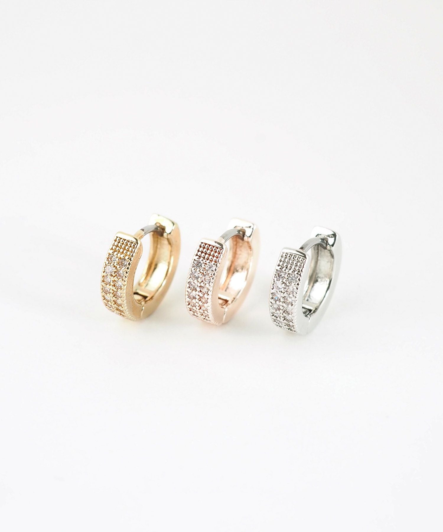 マイクロパヴェフープステンレスポストピアス