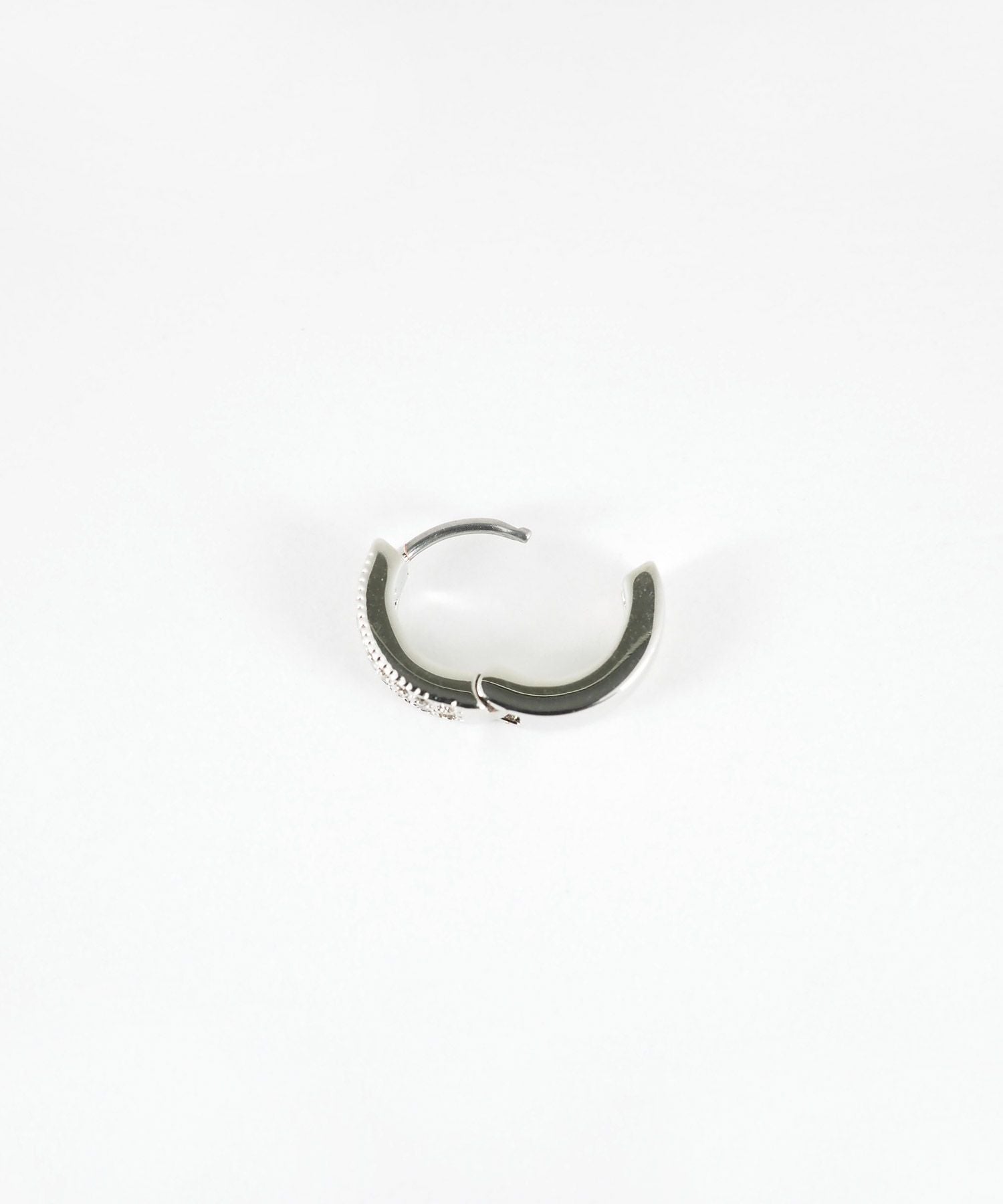 マイクロパヴェフープステンレスポストピアス