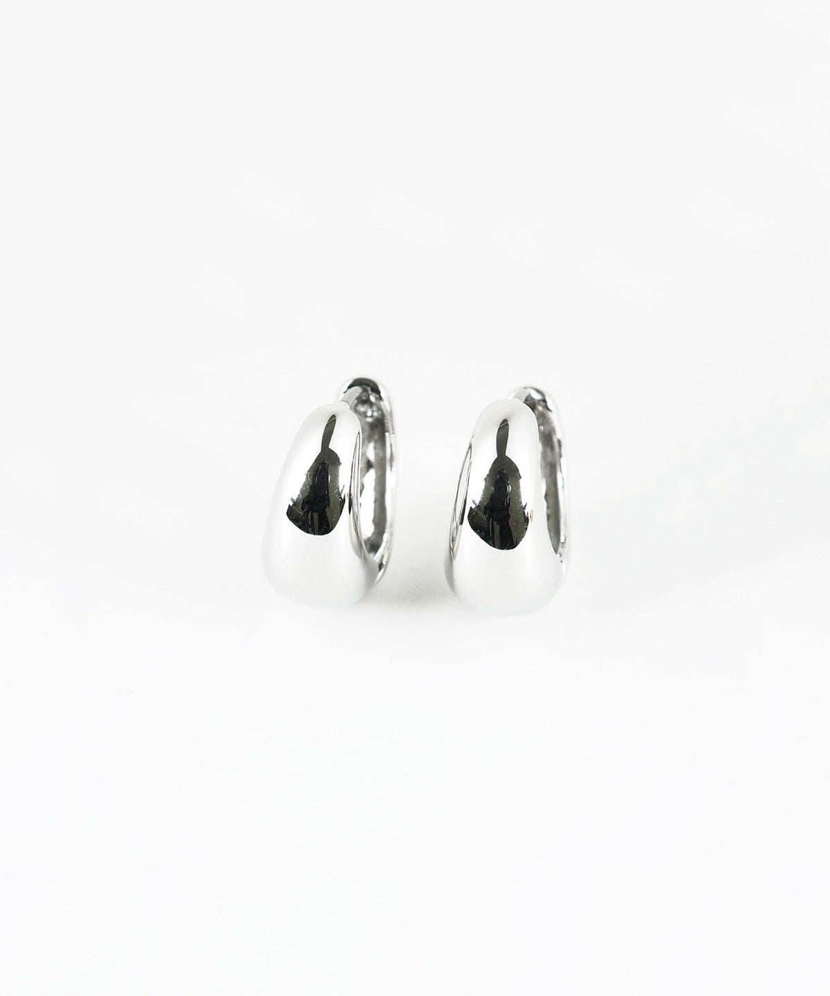 ボトムボリュームフープステンレスポストピアス