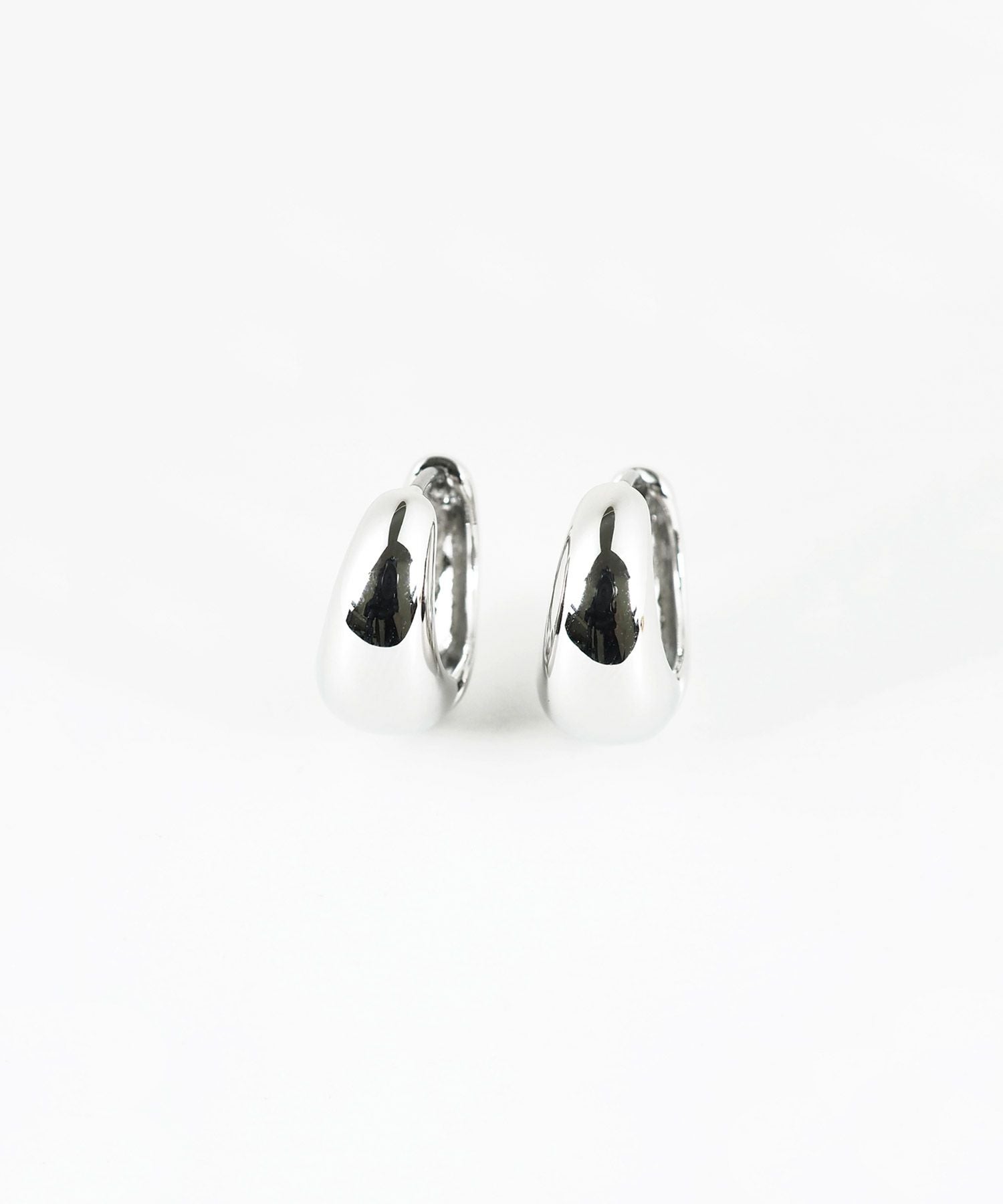 ボトムボリュームフープステンレスポストピアス